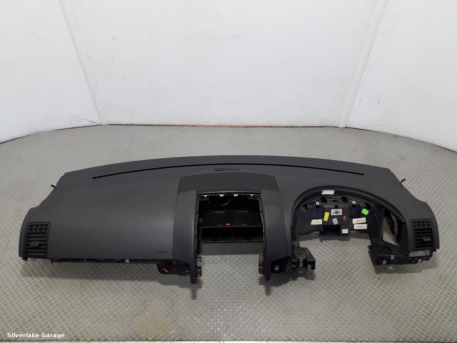 View Auto part Dash Assembly VOLKSWAGEN TOUAREG 2004