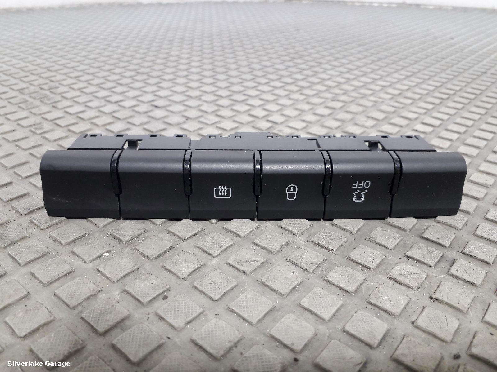 View Auto part Misc Switch SKODA RAPID 2013