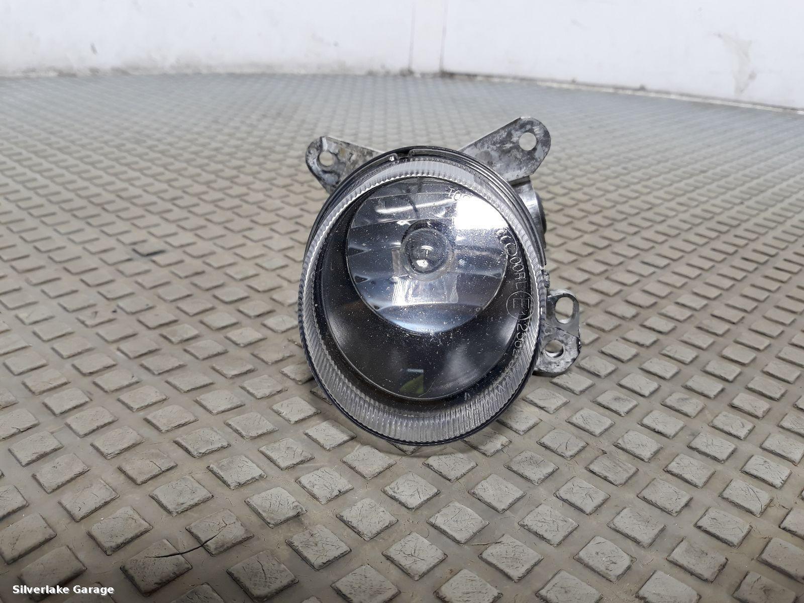 View Auto part R Sidelight/Daytime Running Light (DRL) MERCEDES E CLASS 2010