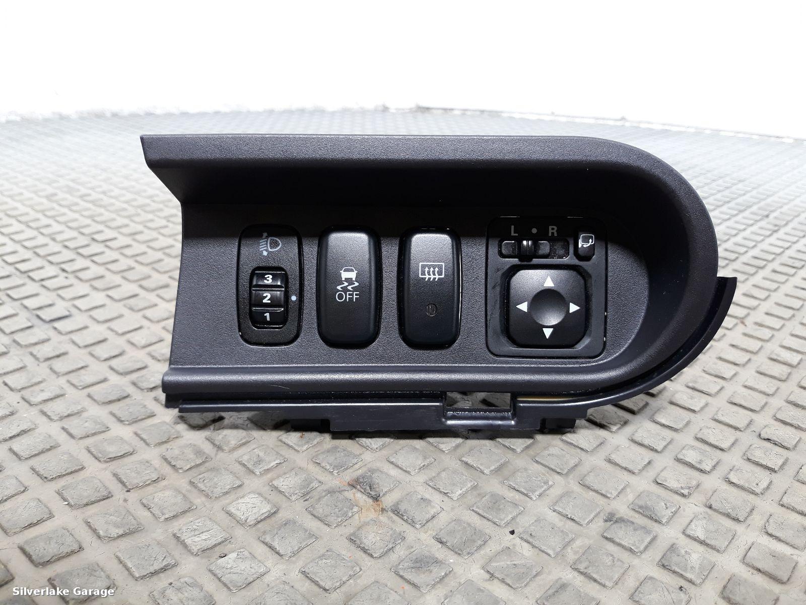 View Auto part Misc Switch PEUGEOT ION 2011