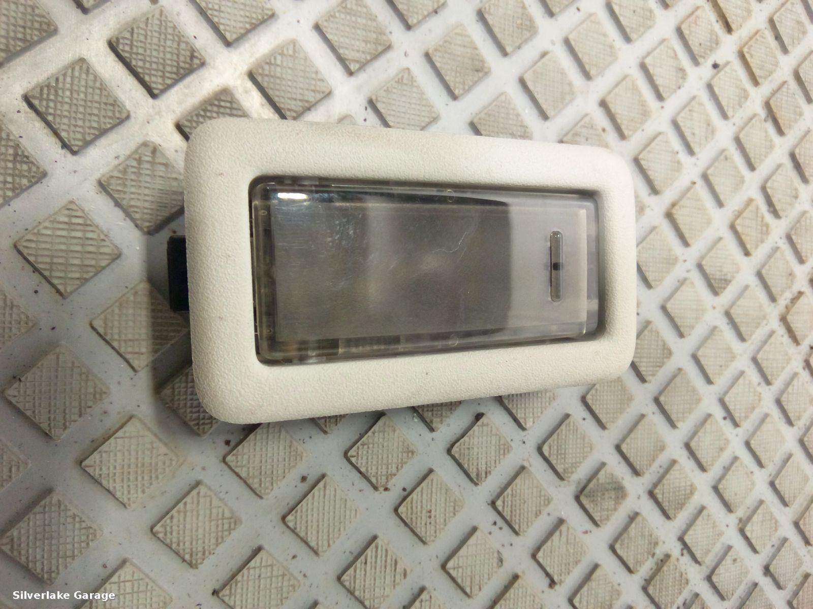 View Auto part Courtesy Light LAND ROVER DISCOVERY 2017