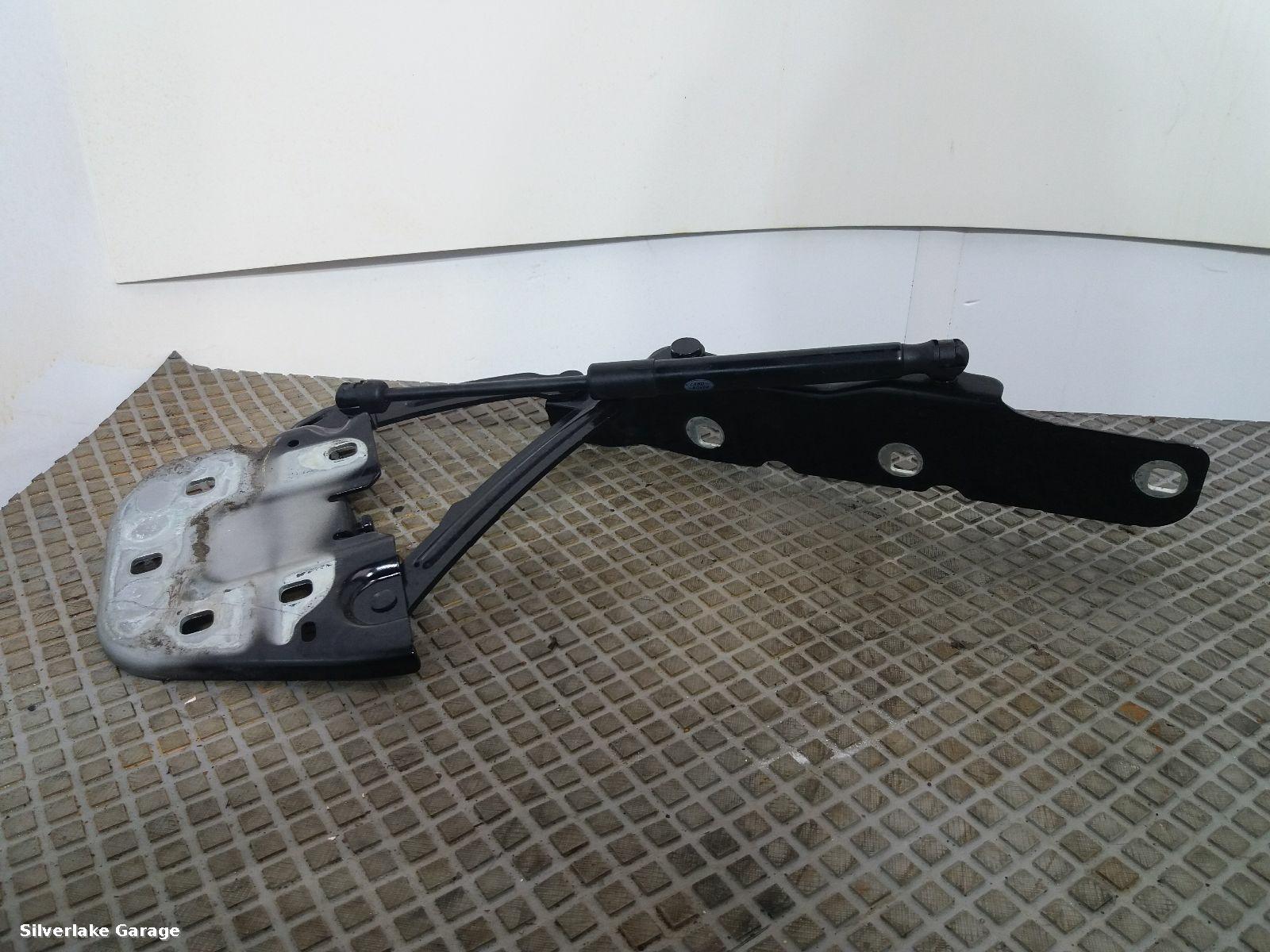 View Auto part Bonnet Hinge LAND ROVER RANGE ROVER VELAR 2018