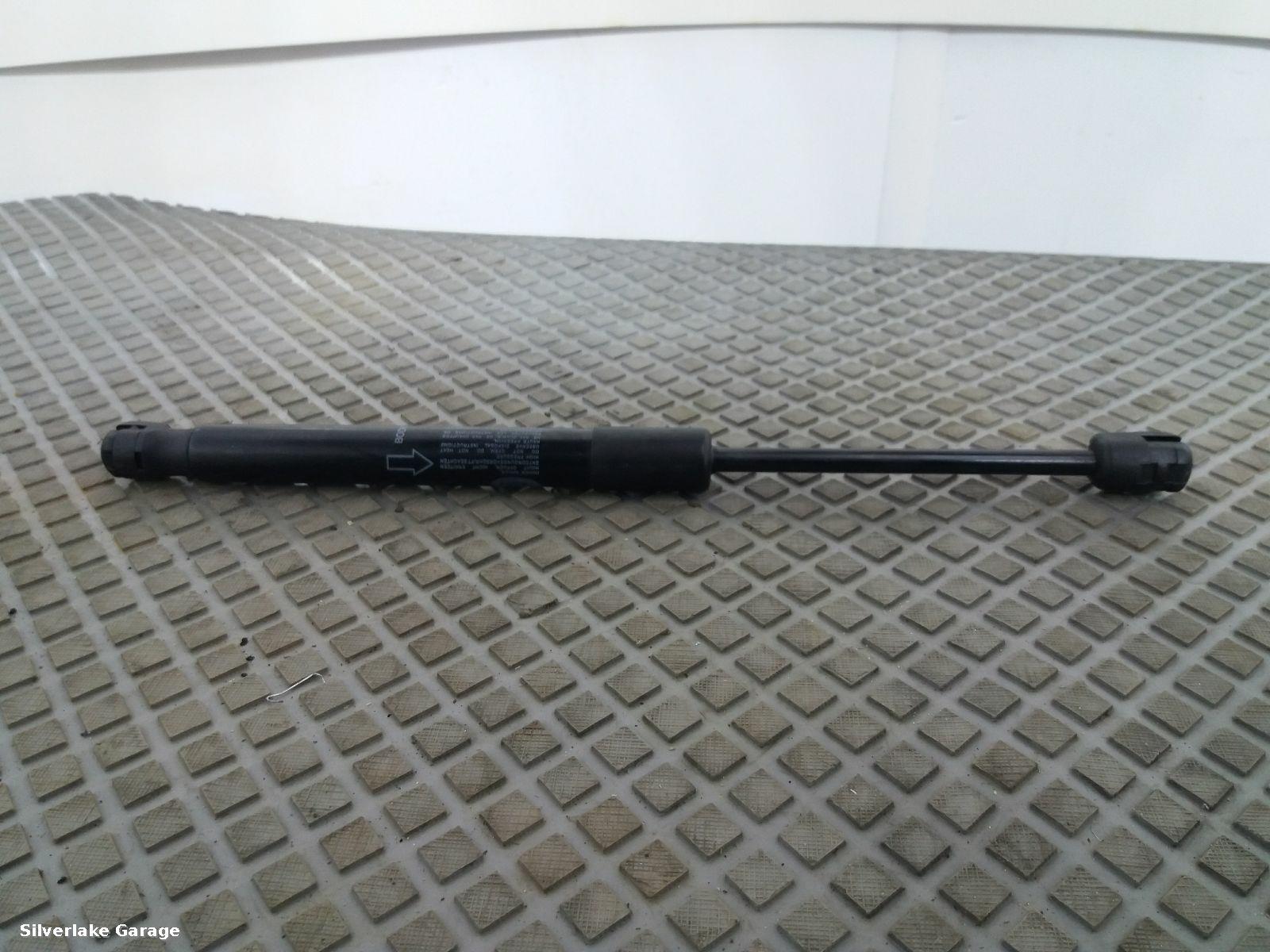 View Auto part Bonnet Shock LAND ROVER RANGE ROVER VELAR 2018