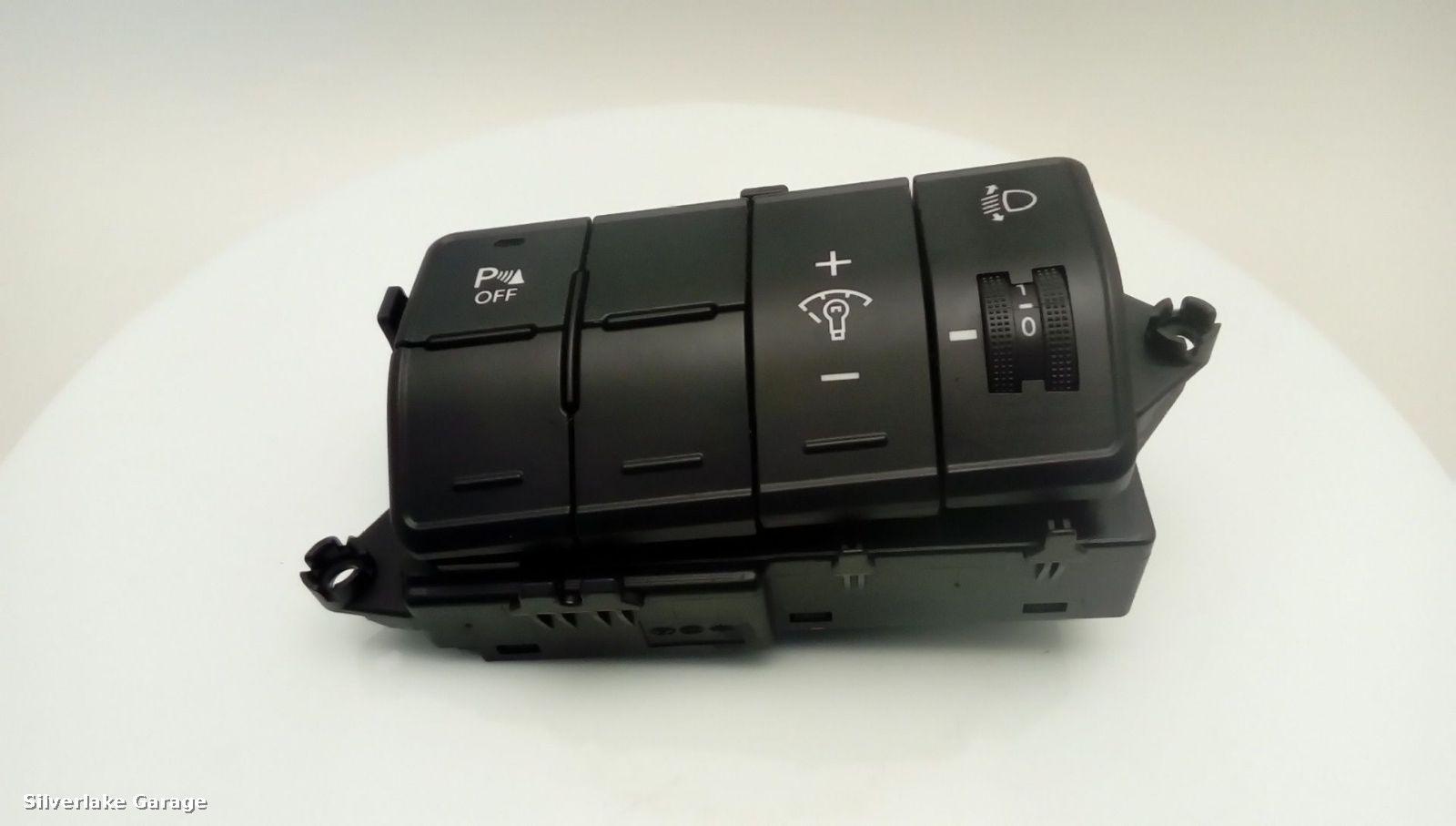 View Auto part Misc Switch HYUNDAI I30 2014