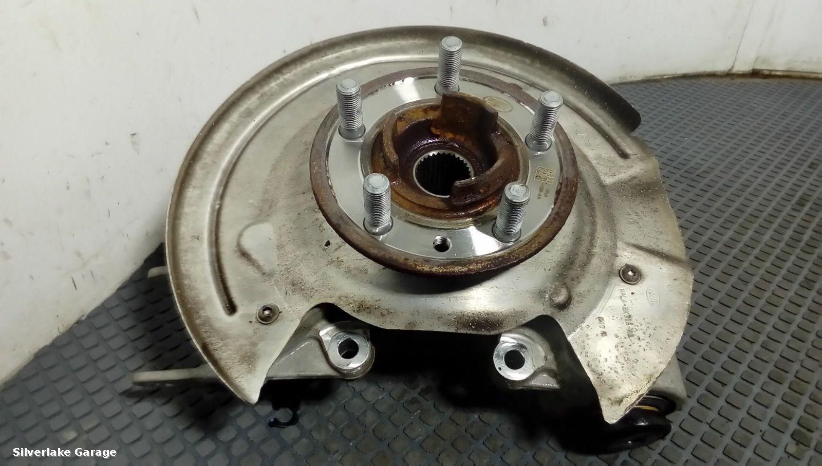 View Auto part Rear Hub/Bearing LAND ROVER RANGE ROVER SPORT 2019
