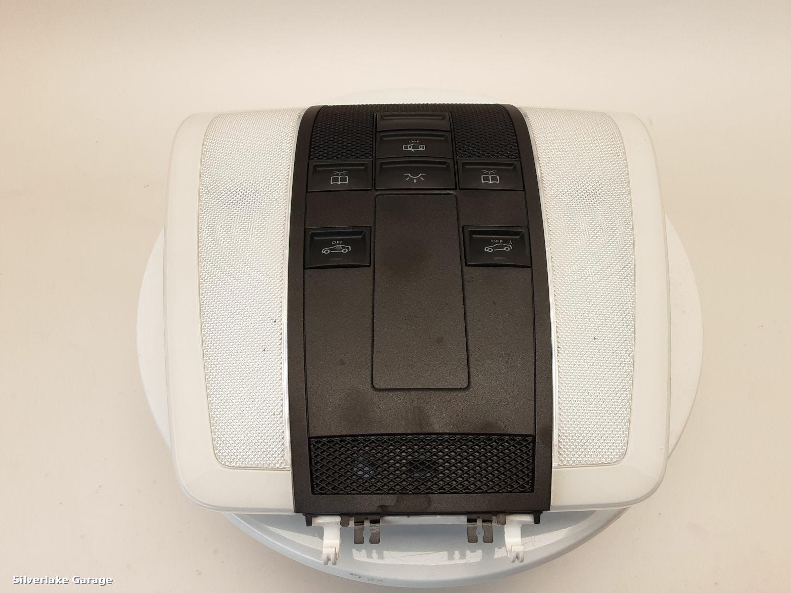 View Auto part Courtesy Light MERCEDES E CLASS 2015