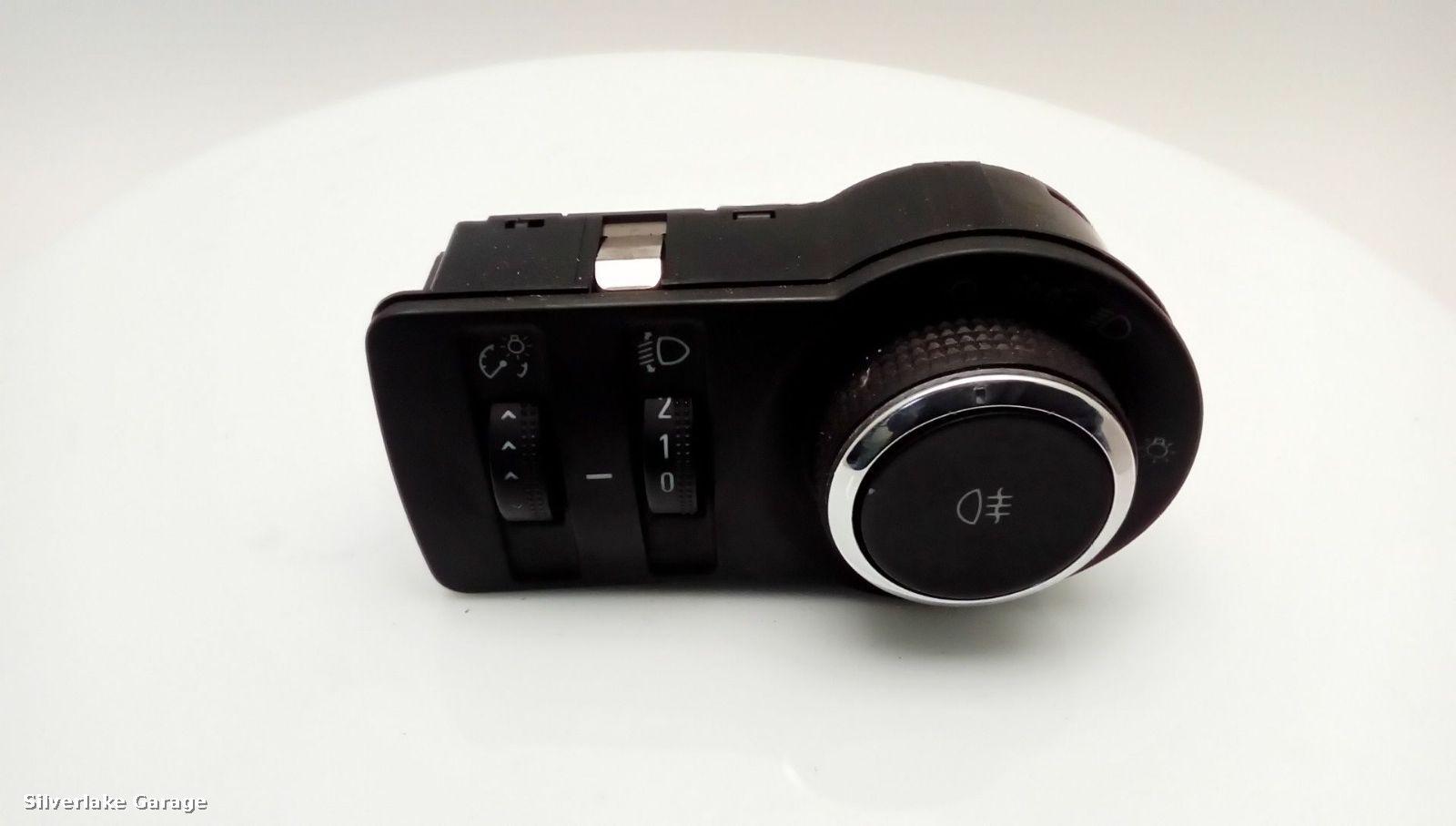 View Auto part Headlight Switch VAUXHALL ASTRA 2011