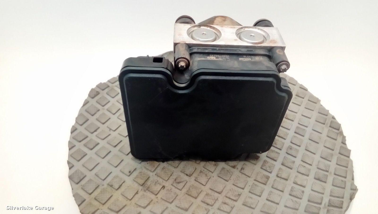 View Auto part ABS Pump/Modulator RENAULT CLIO 2015