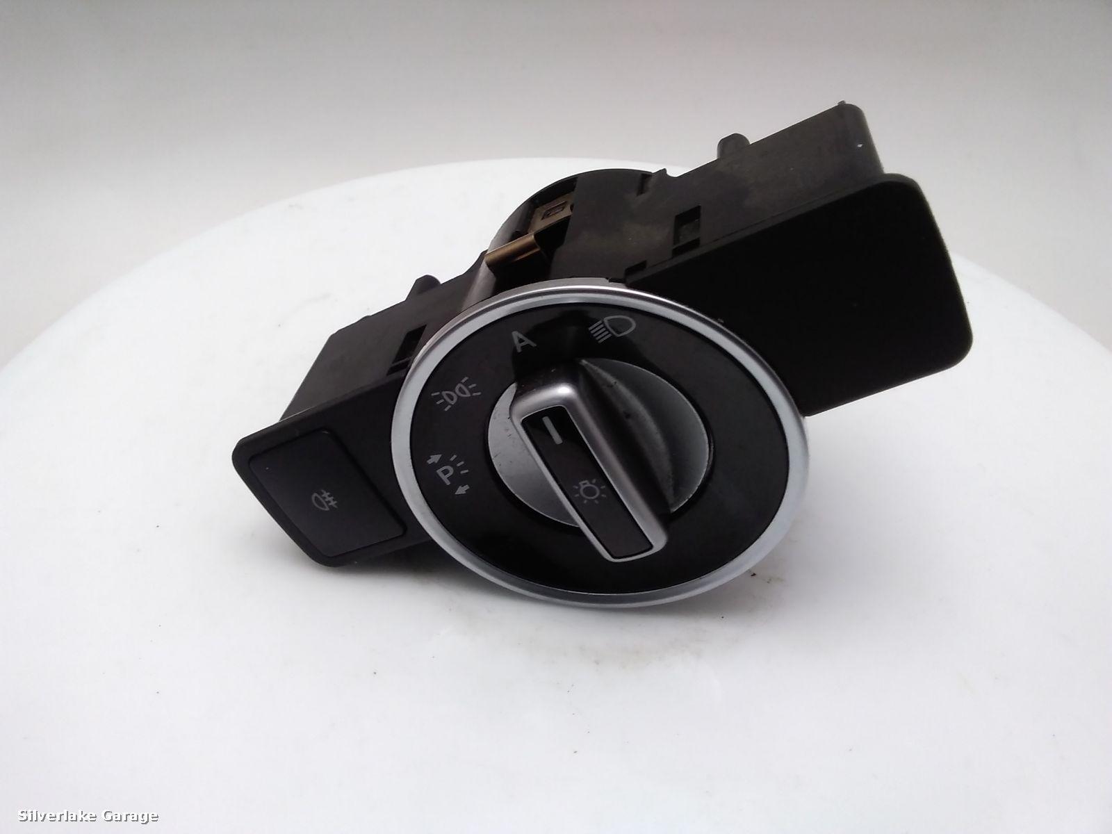 View Auto part Headlight Switch MERCEDES E CLASS 2011