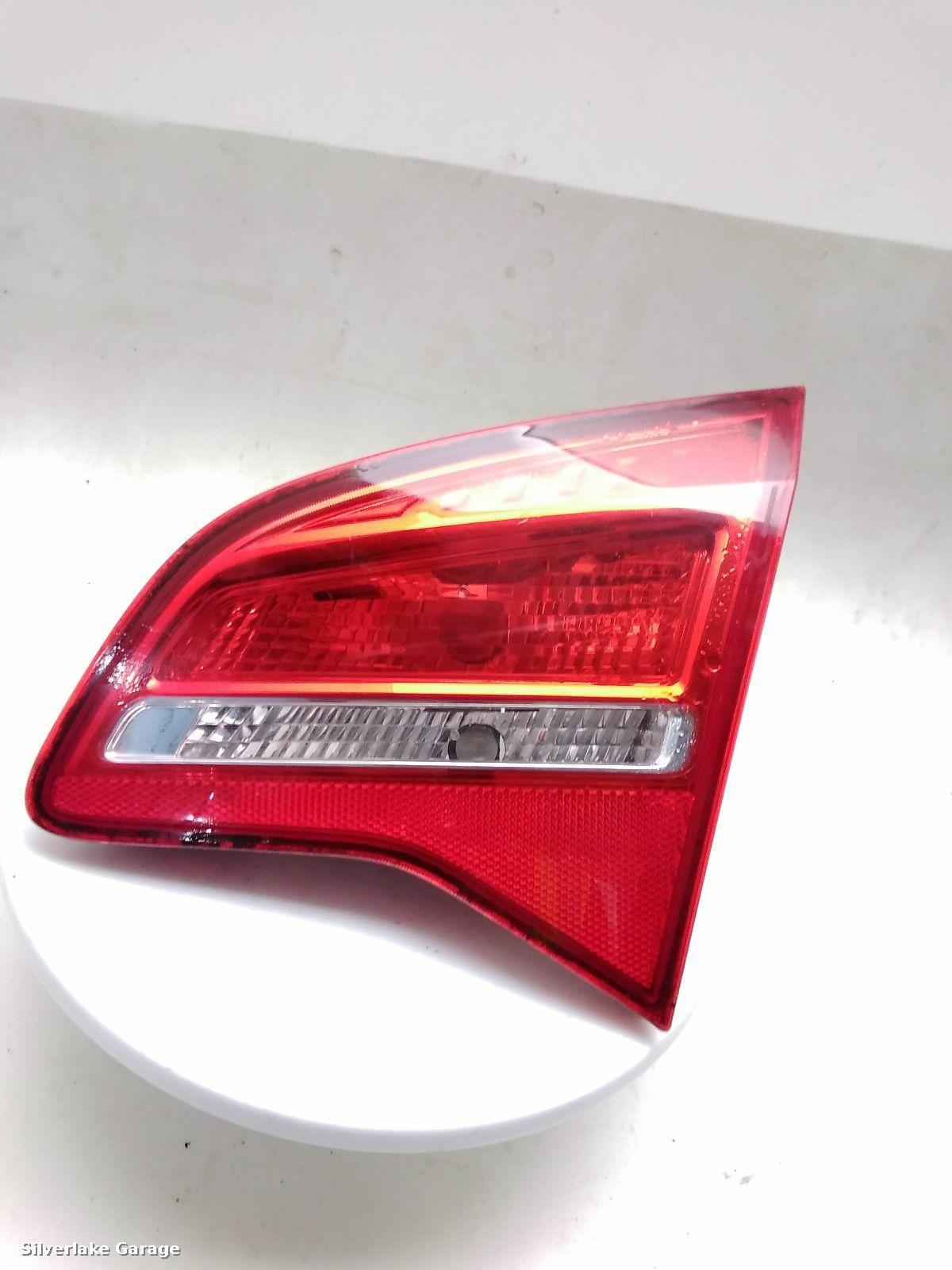 View Auto part R Taillight VAUXHALL MERIVA 2011