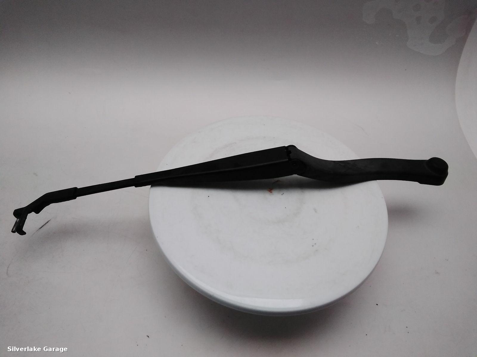 View Auto part Wiper Arm MERCEDES E CLASS 2013