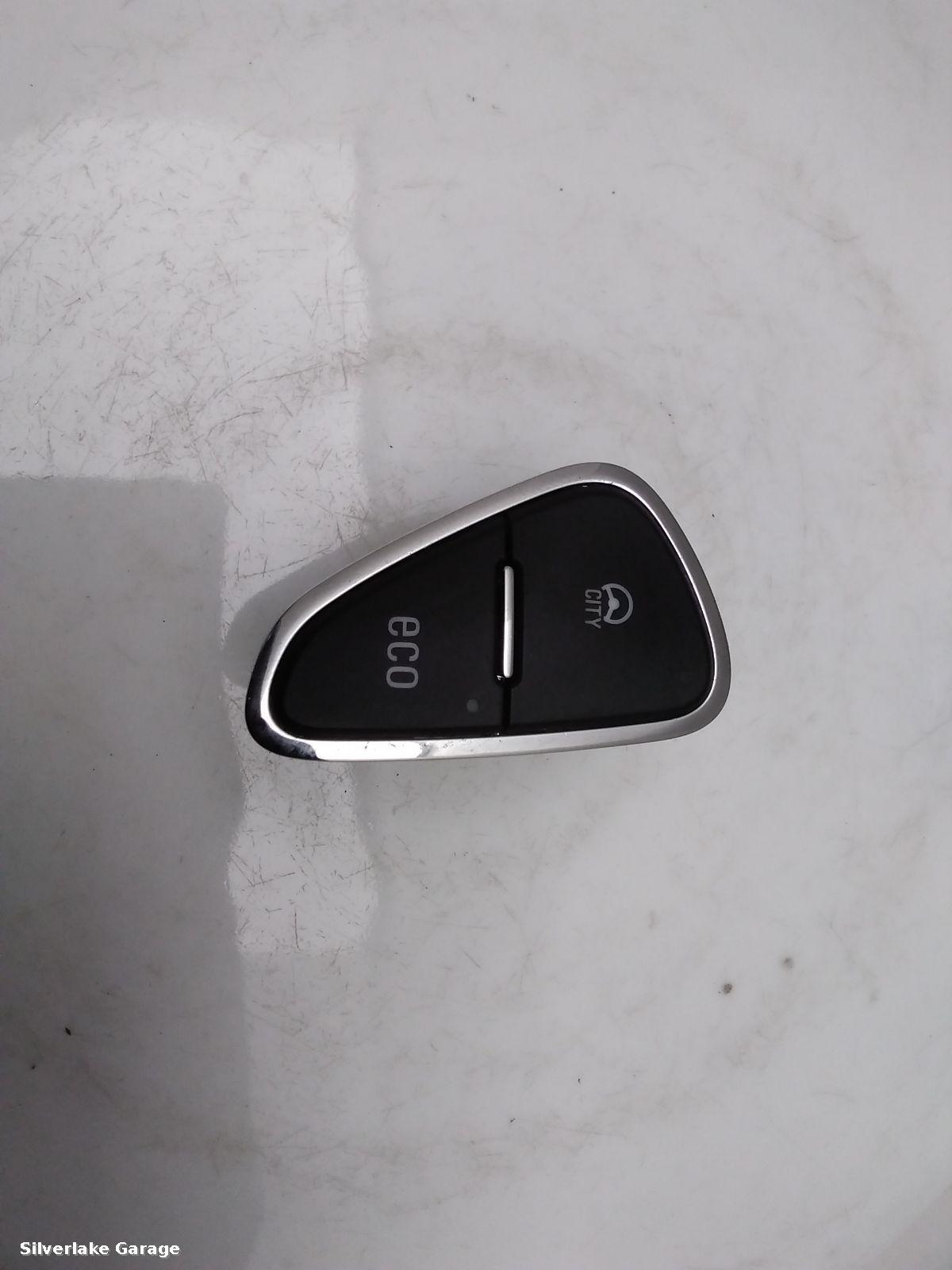 View Auto part Misc Switch VAUXHALL CORSA 2016