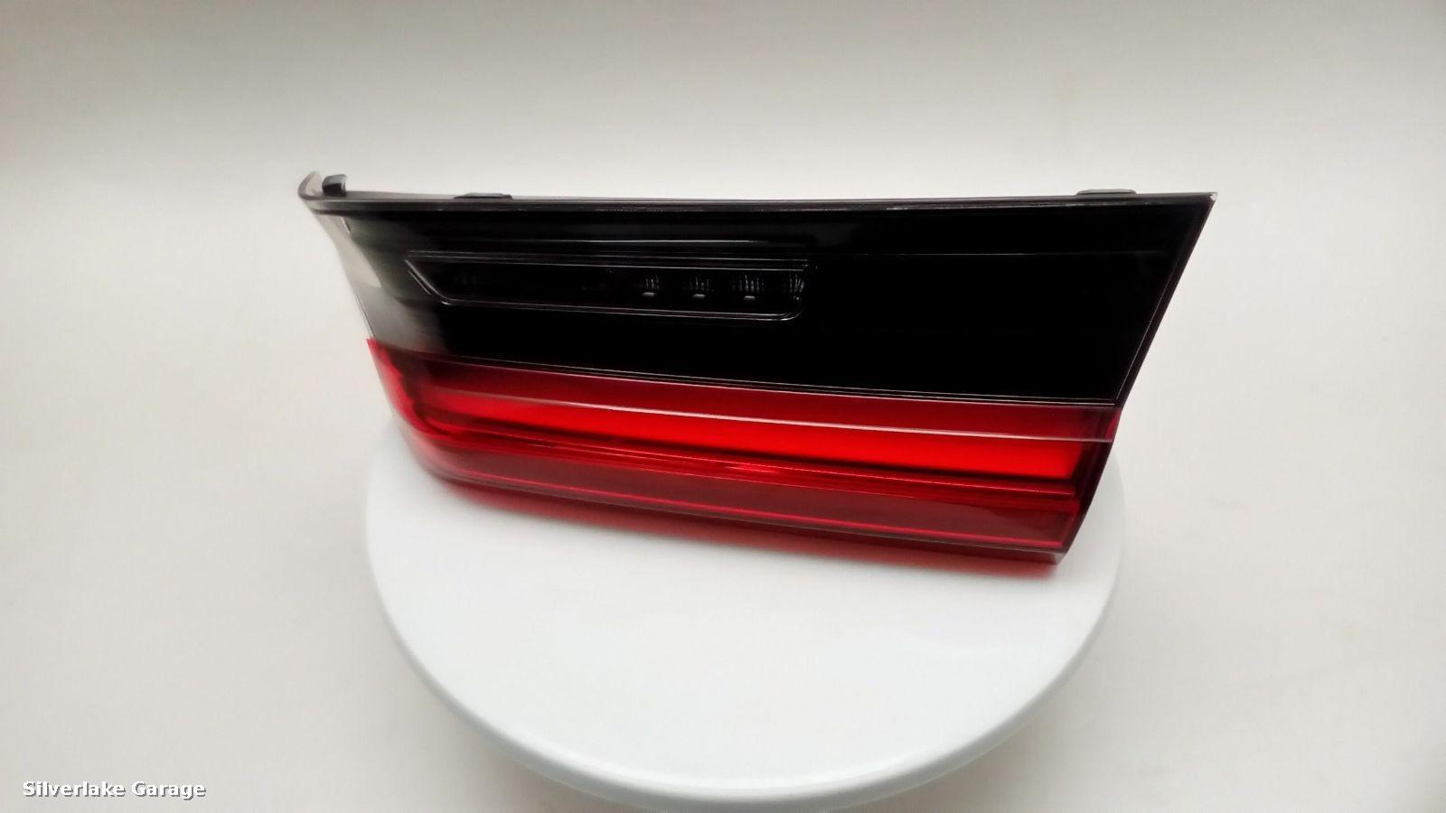 View Auto part R Taillight BMW 3 SERIES 2021