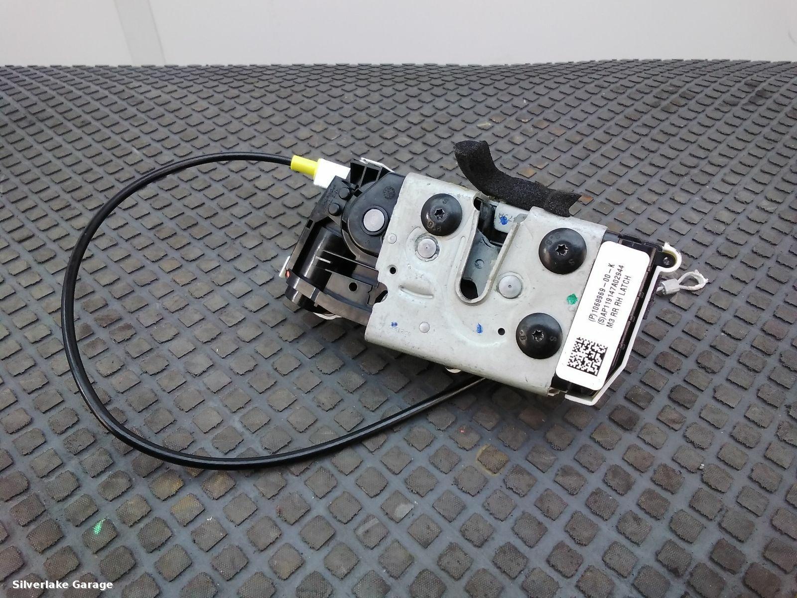 View Auto part Door Lock Assembly TESLA MODEL 3 2019