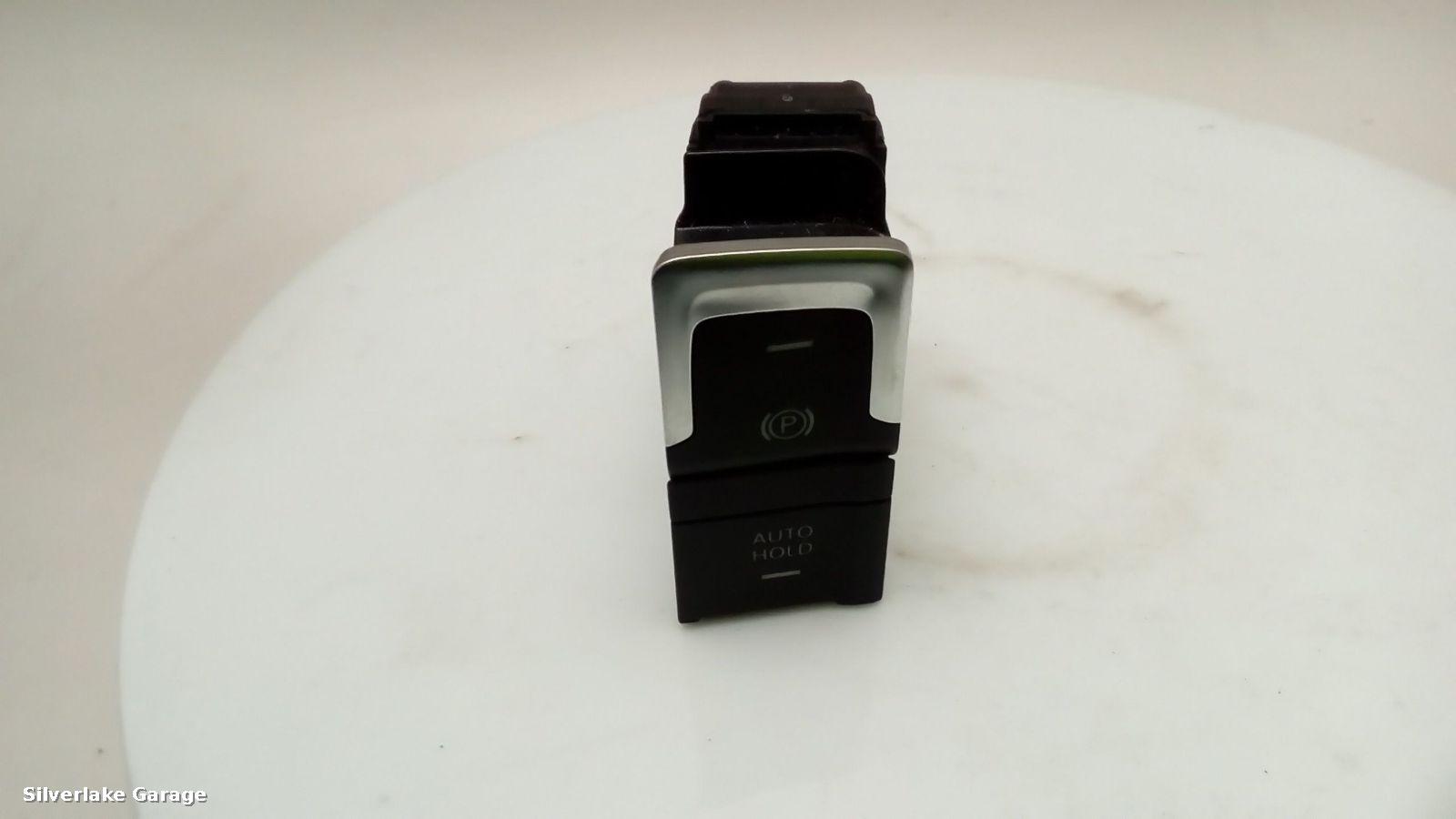 View Auto part Misc Switch VOLKSWAGEN GOLF SV 2017