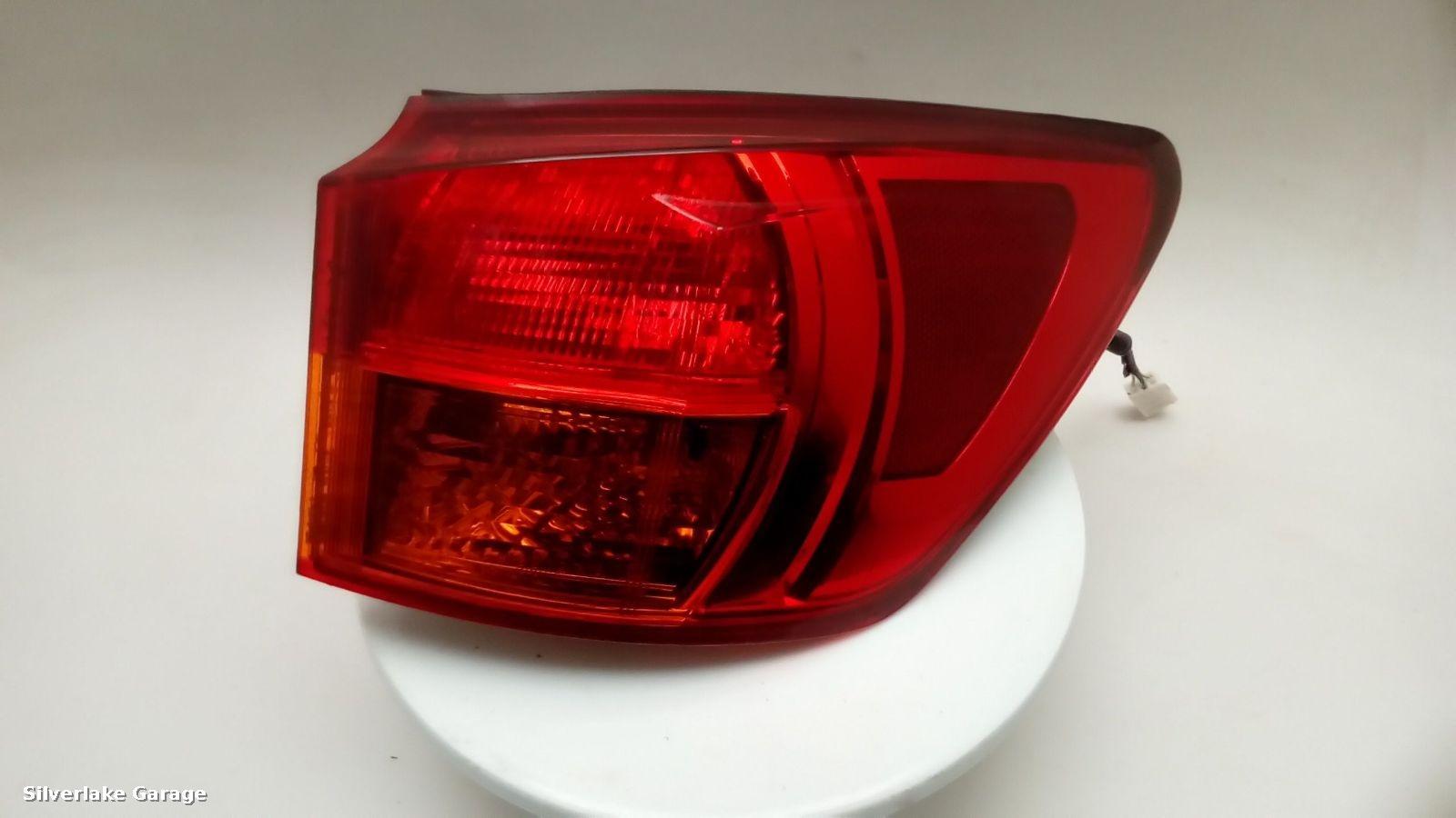 View Auto part R Taillight LEXUS IS SERIES 2007
