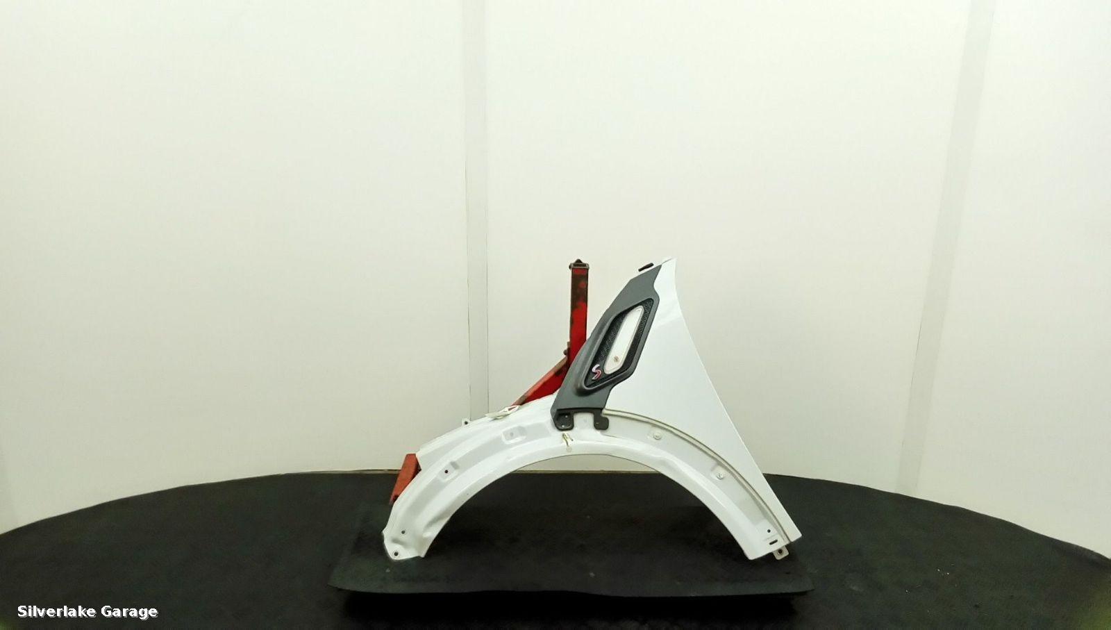 View Auto part L Wing MINI (BMW) COUNTRYMAN 2013