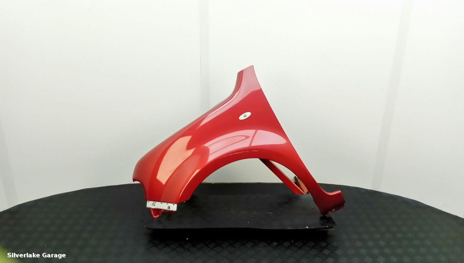 View Auto part L Wing NISSAN CUBE 2010