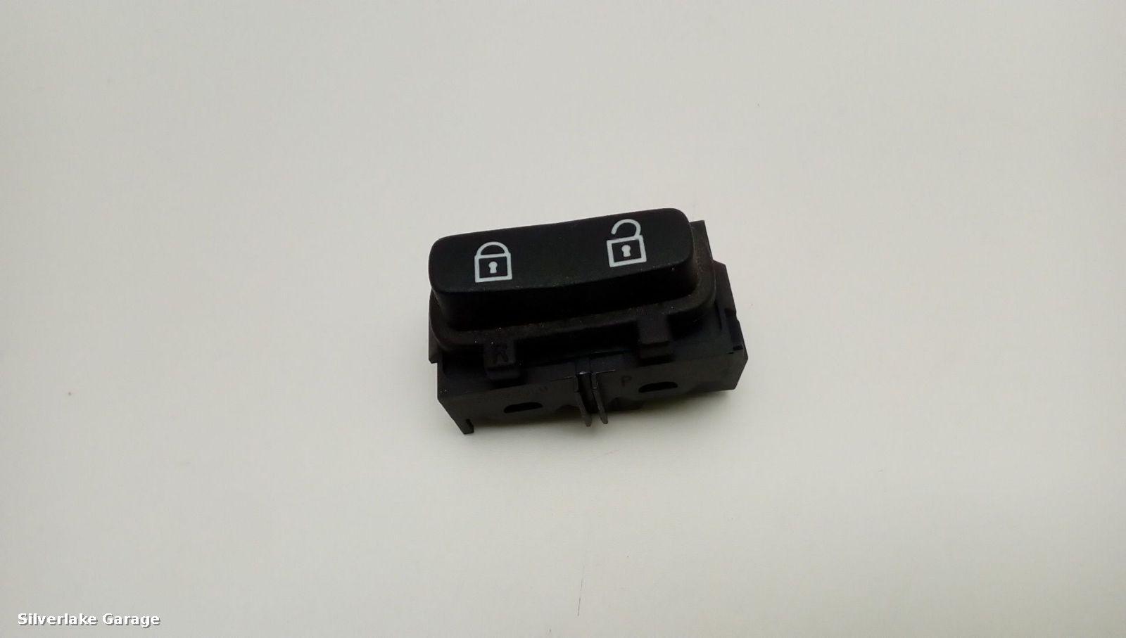 View Auto part Misc Switch VOLVO V70 2009