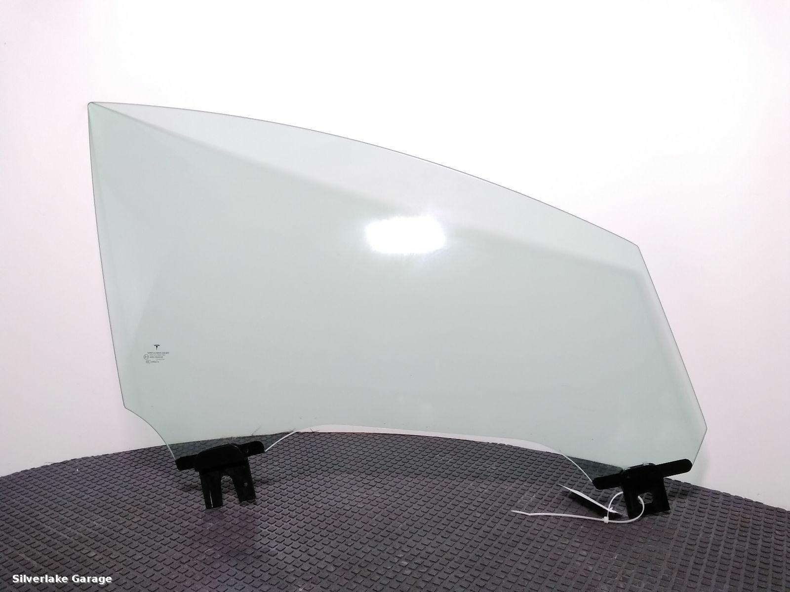 View Auto part RF Door Window TESLA MODEL X 2017