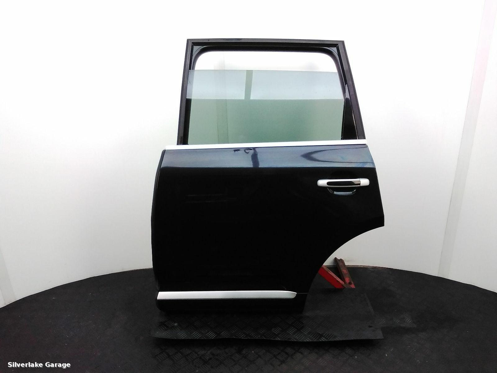 View Auto part L Rear Door PORSCHE CAYENNE 2005