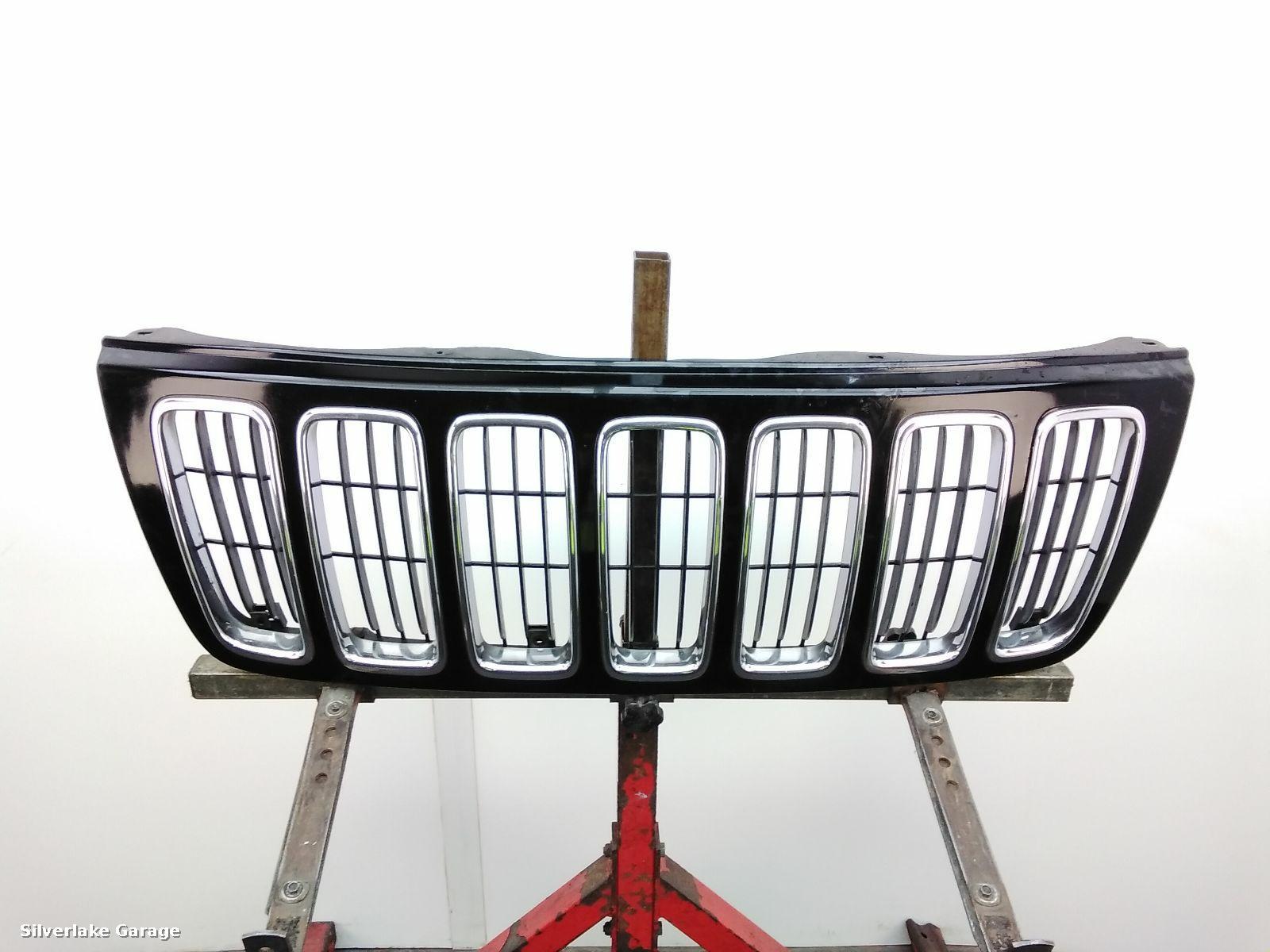 View Auto part Grille JEEP CHEROKEE 2002