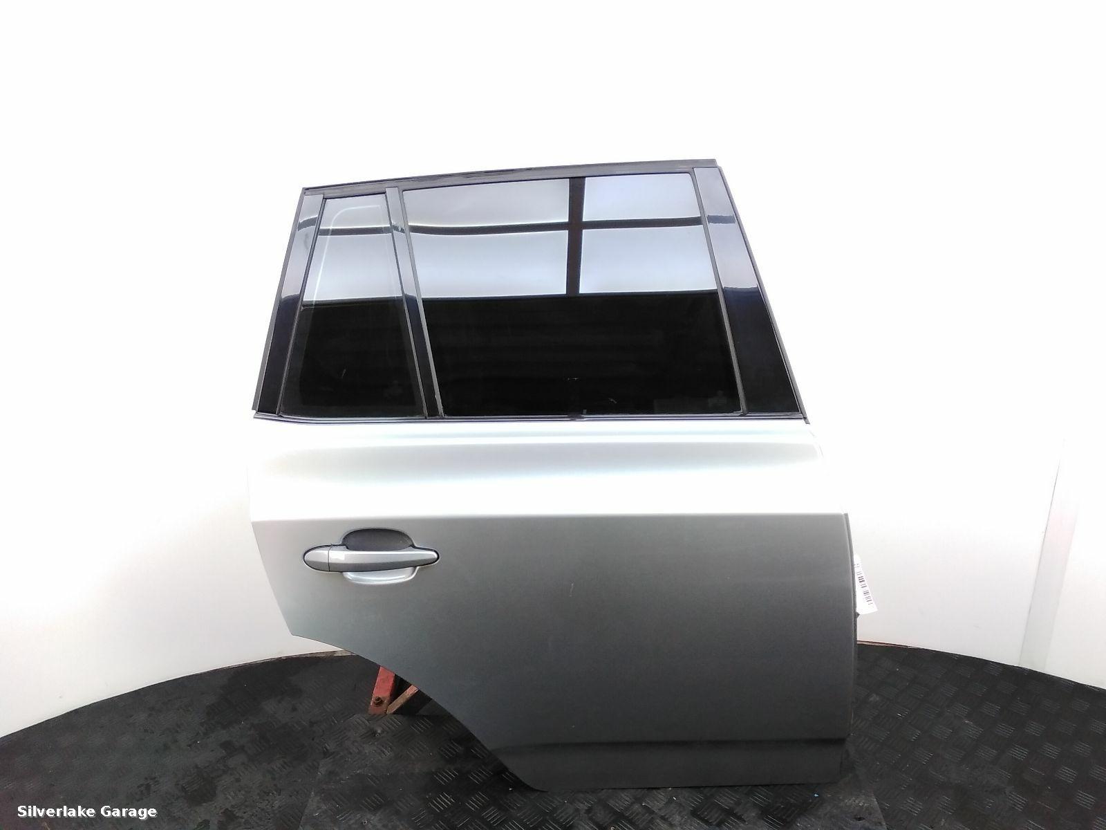 View Auto part R Rear Door BMW X3 2006