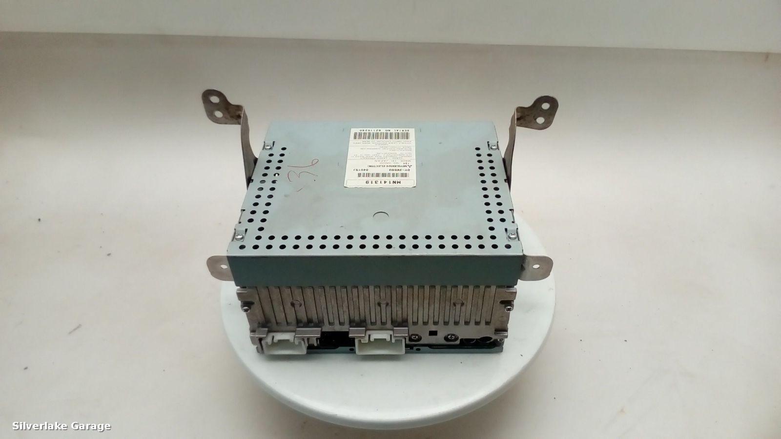 View Auto part A/V Equipment MITSUBISHI OUTLANDER 2007
