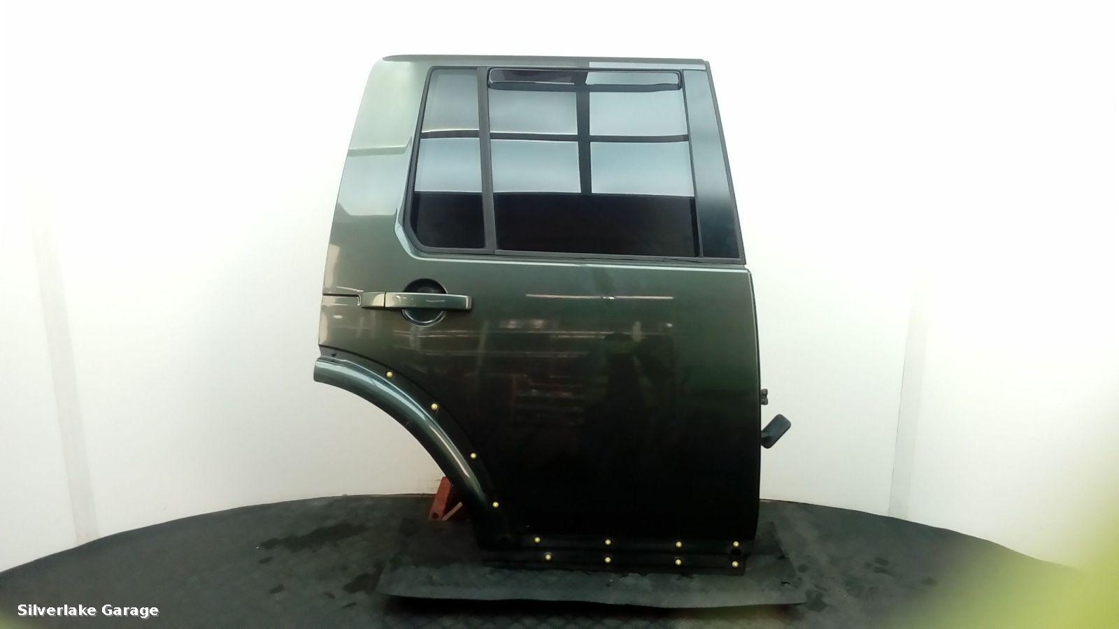 View Auto part R Rear Door LAND ROVER DISCOVERY 2005