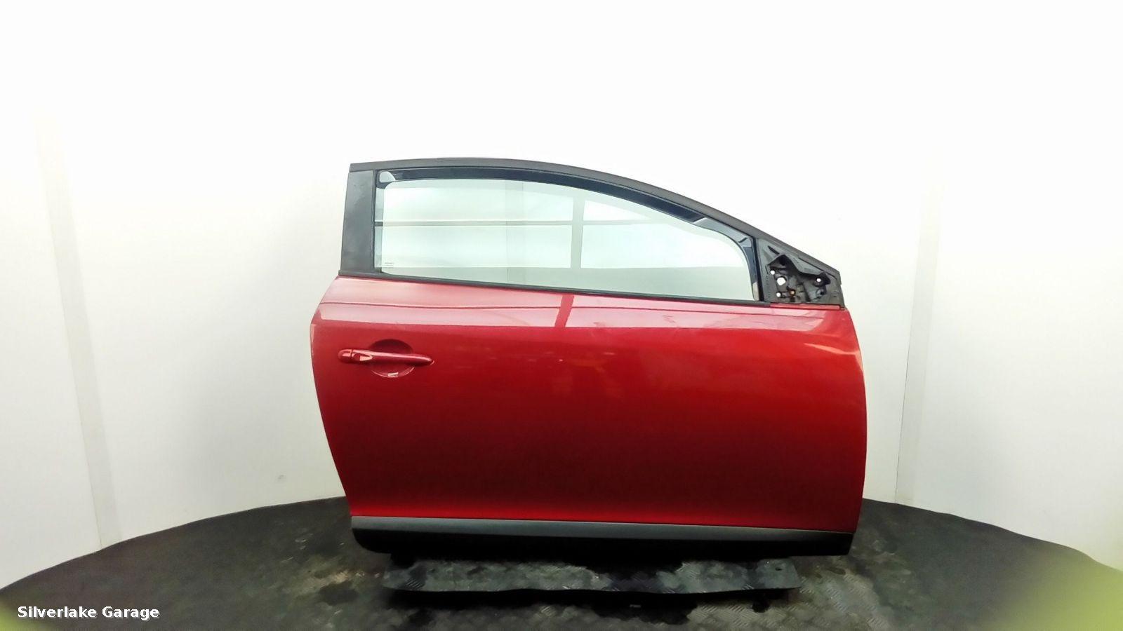 View Auto part R Front Door RENAULT MEGANE 2009