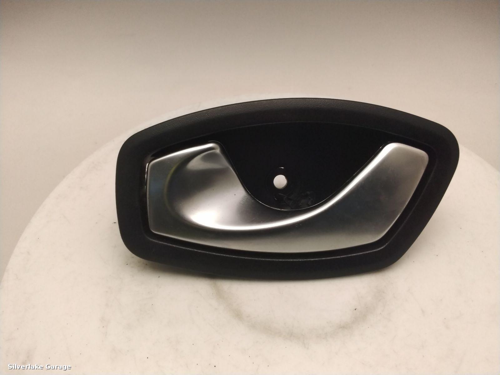 View Auto part Door Handle RENAULT MEGANE 2011