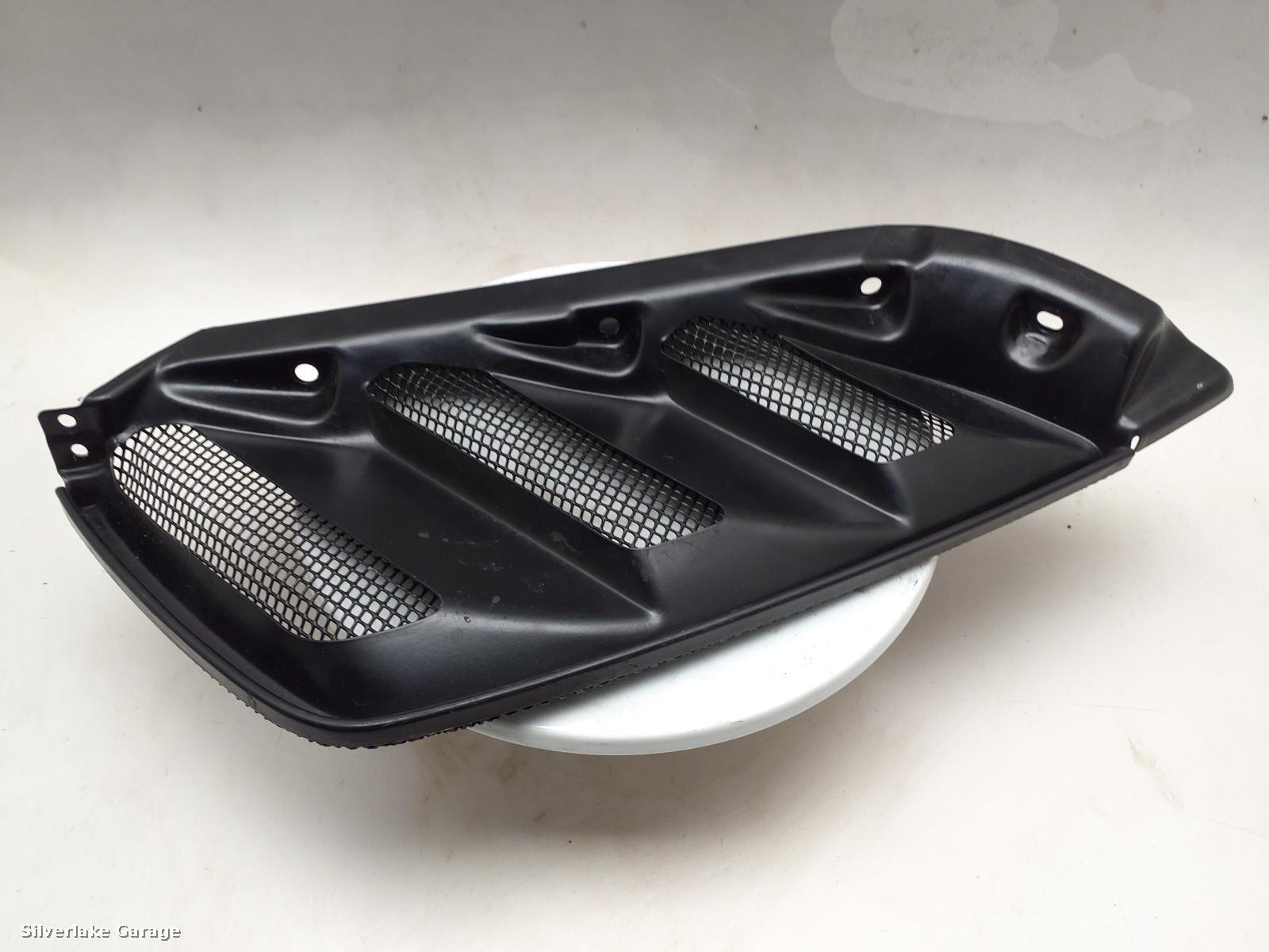 View Auto part Air Duct FERRARI 488 2018