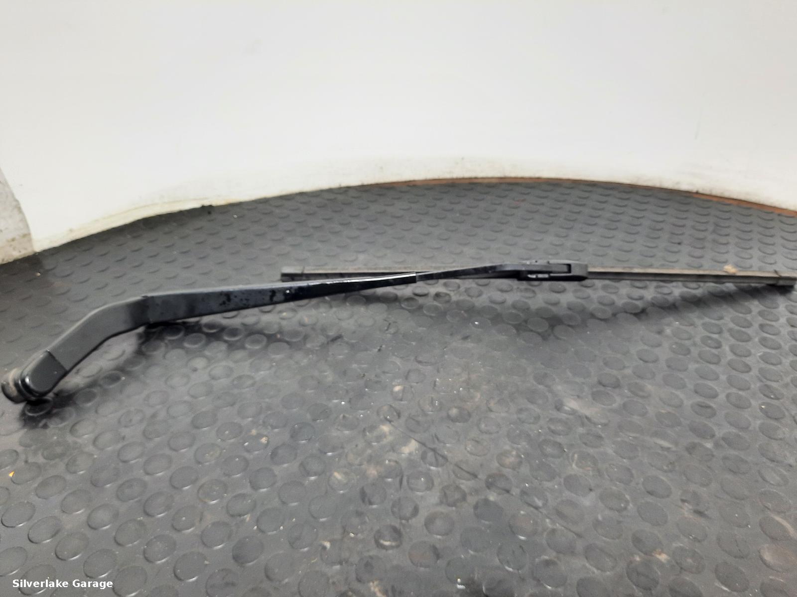 View Auto part Wiper Arm MITSUBISHI OUTLANDER 2014