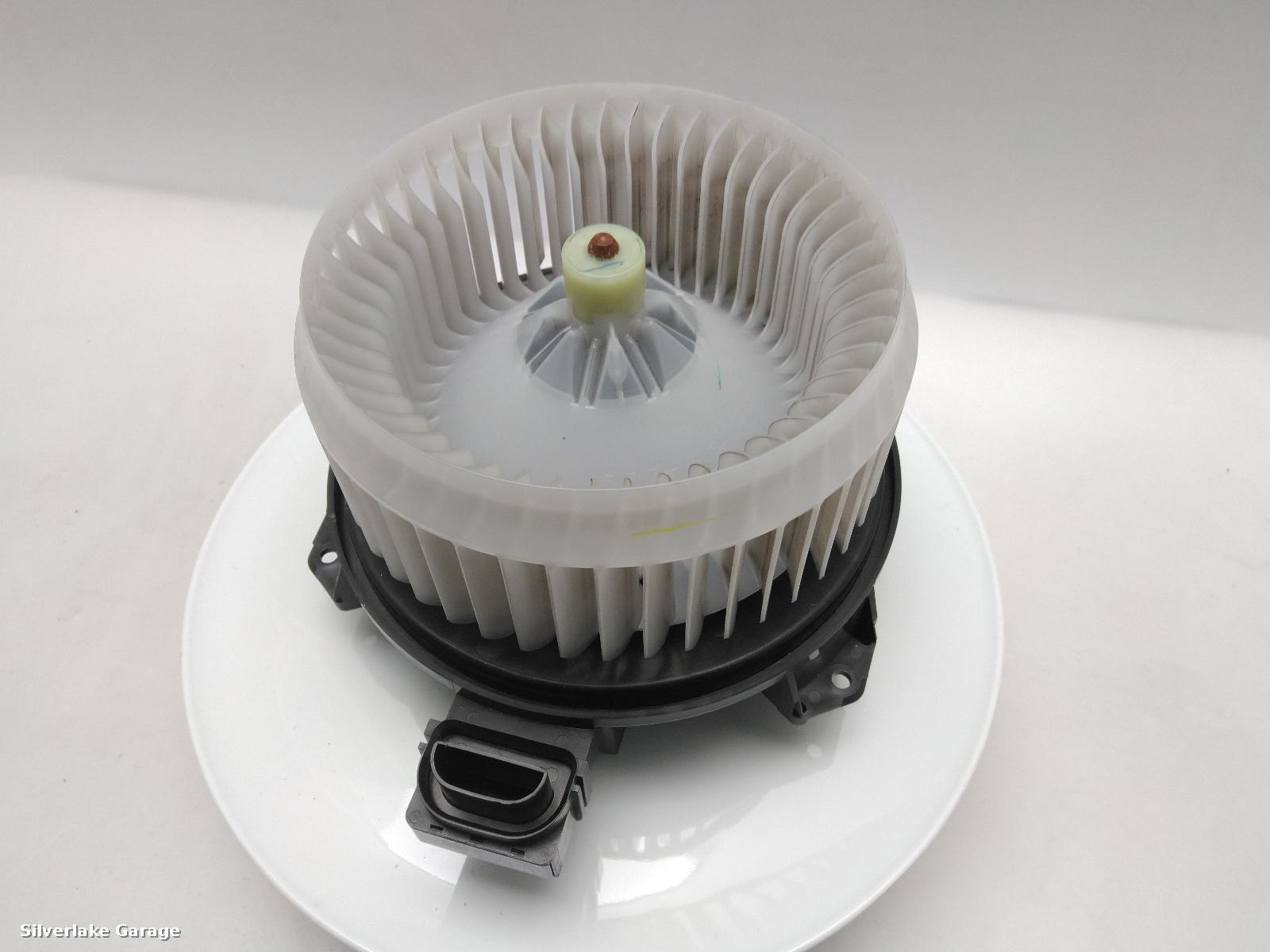 View Auto part Heater Motor/Assembly TOYOTA GT86 2015