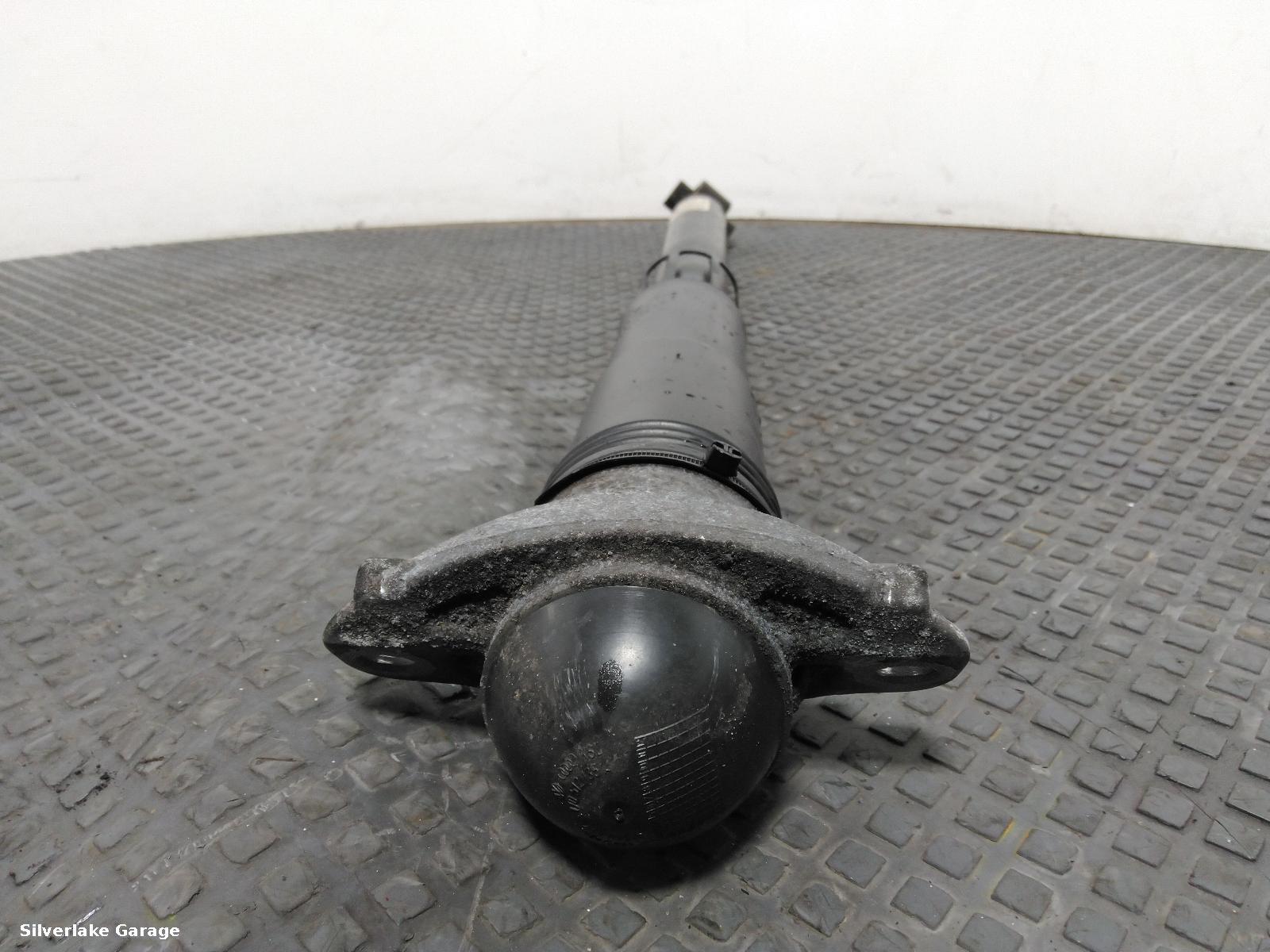 View Auto part RR Strut VOLKSWAGEN GOLF 2017