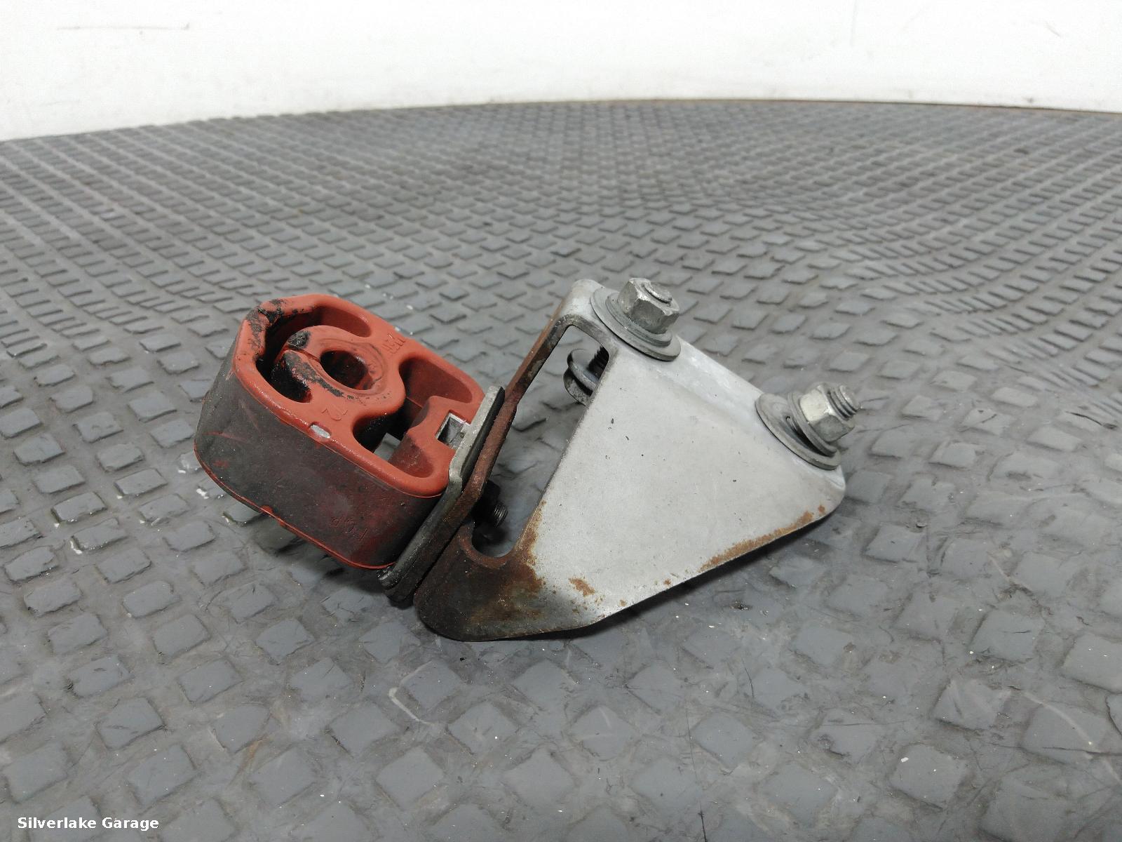 View Auto part Misc Bracket FERRARI CALIFORNIA 2012