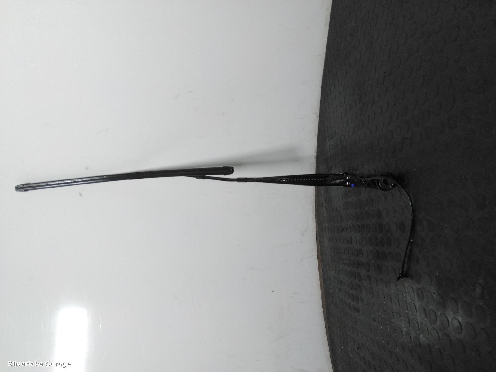 View Auto part Wiper Arm TESLA MODEL X 2020