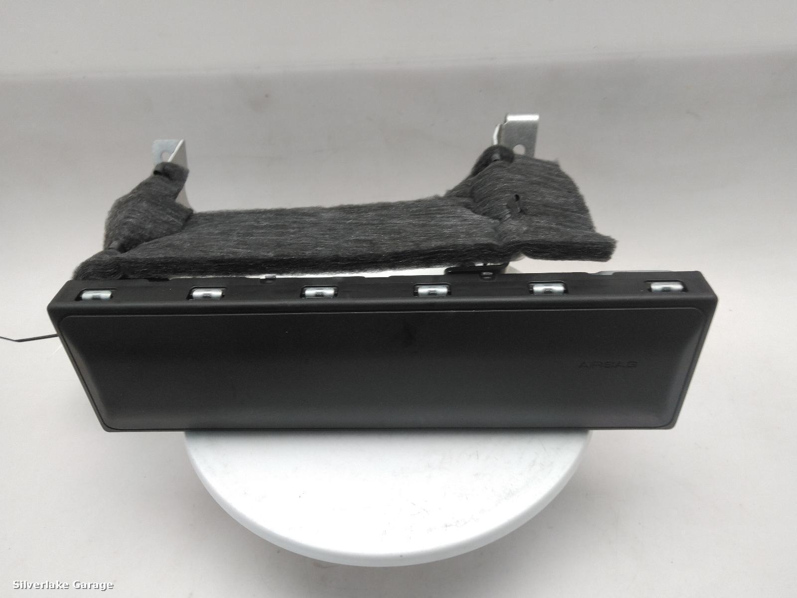 View Auto part R Air Bag PORSCHE CAYENNE 2021
