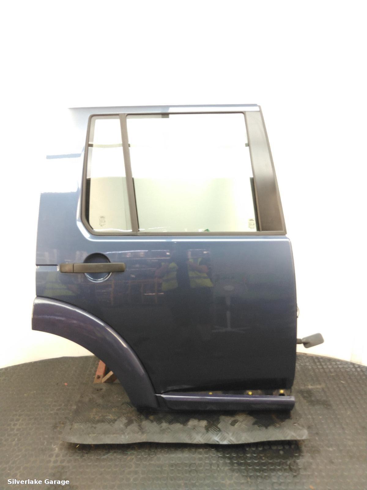 View Auto part R Rear Door LAND ROVER DISCOVERY 2005