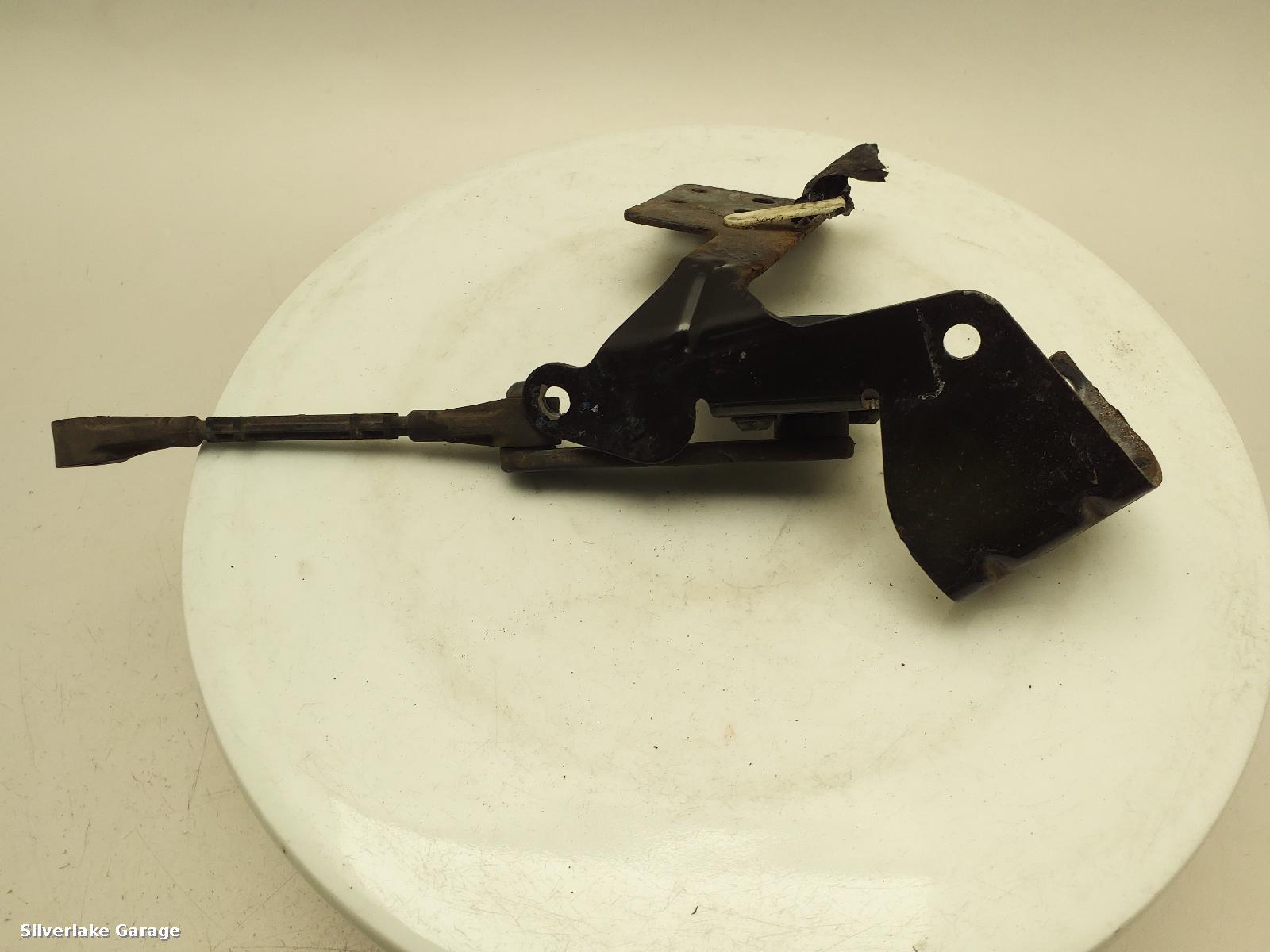 View Auto part Rear Height Sensor LAND ROVER RANGE ROVER 2018