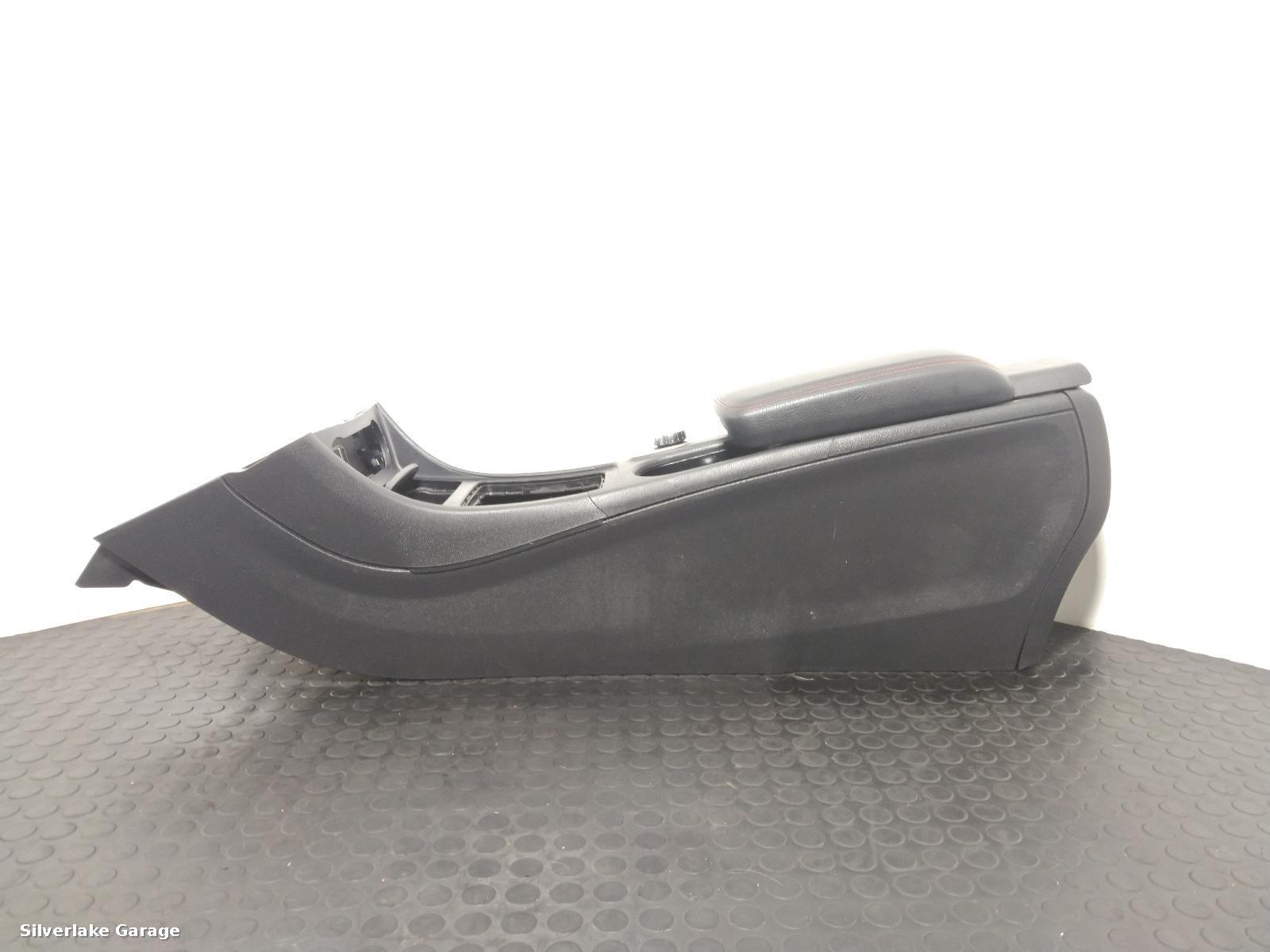 View Auto part Console MERCEDES A CLASS 2014