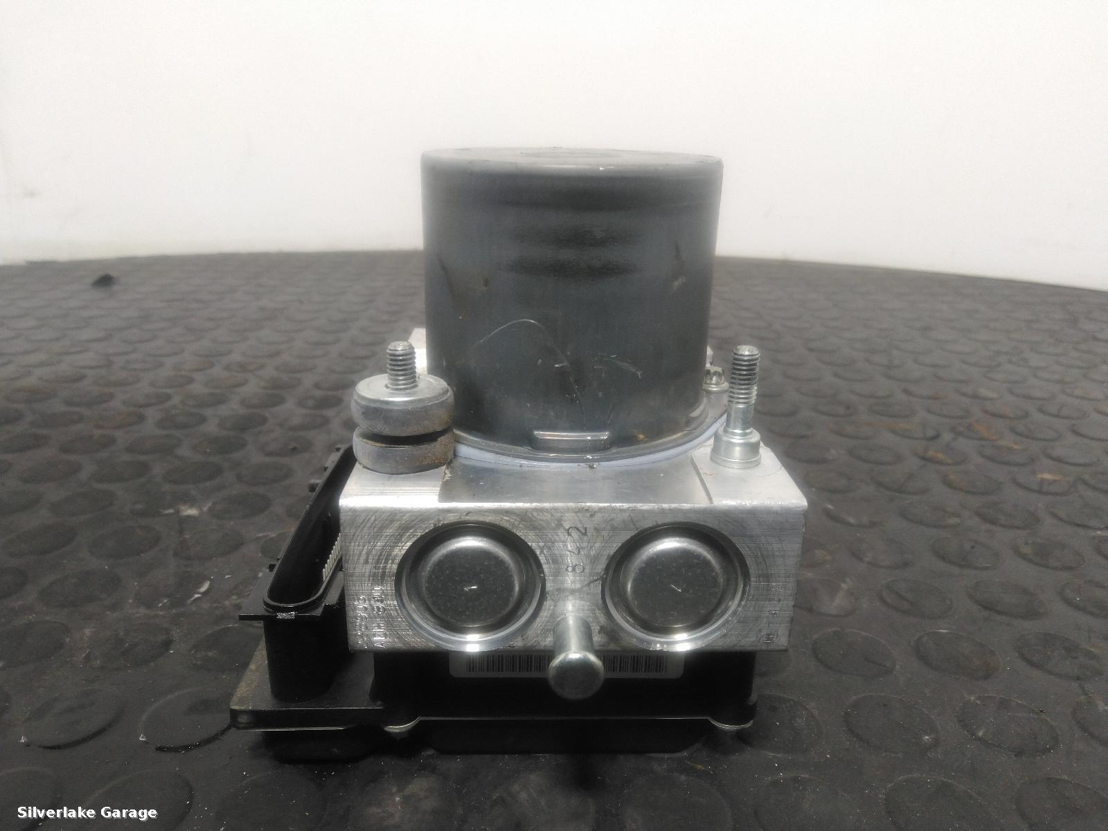 View Auto part ABS Pump/Modulator LAND ROVER DISCOVERY 2005