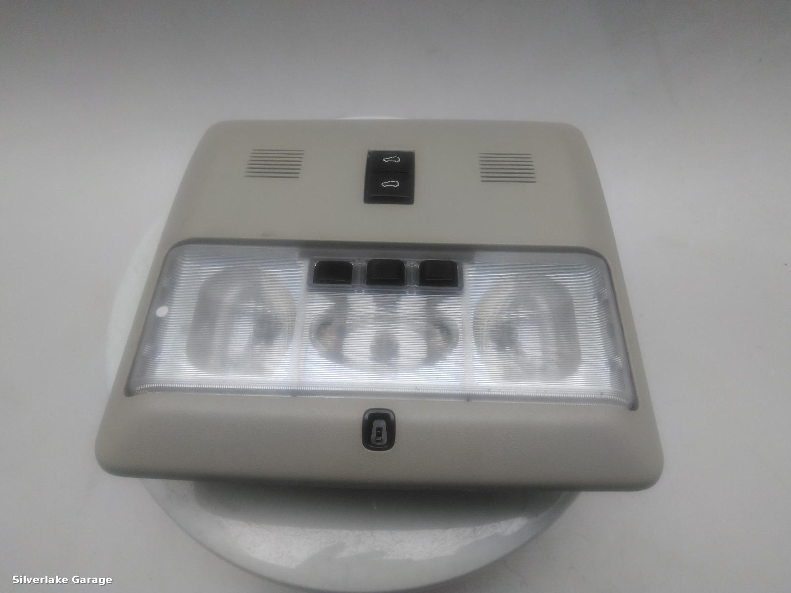 View Auto part Courtesy Light LAND ROVER DISCOVERY 2005