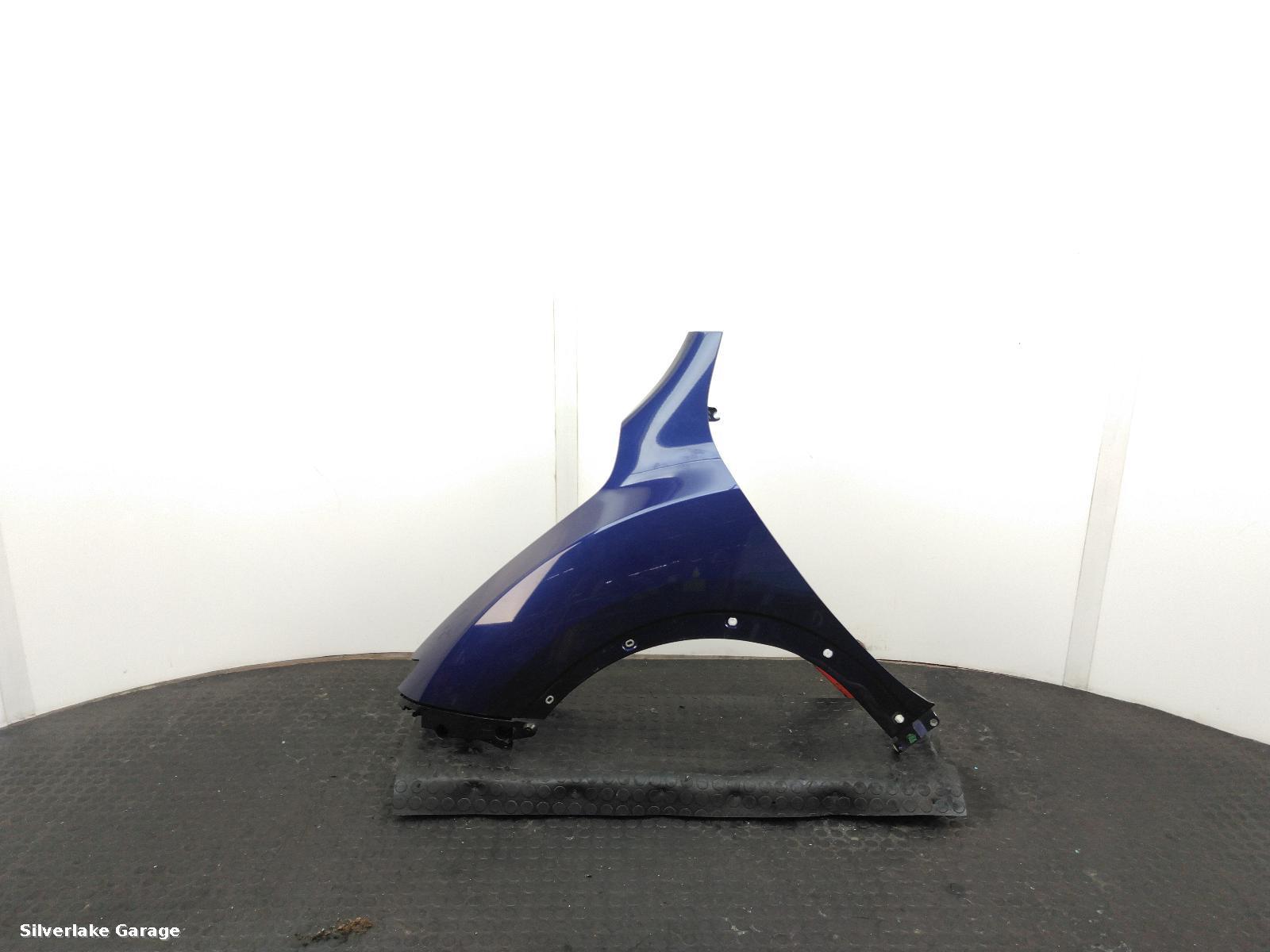 View Auto part L Wing NISSAN JUKE 2015