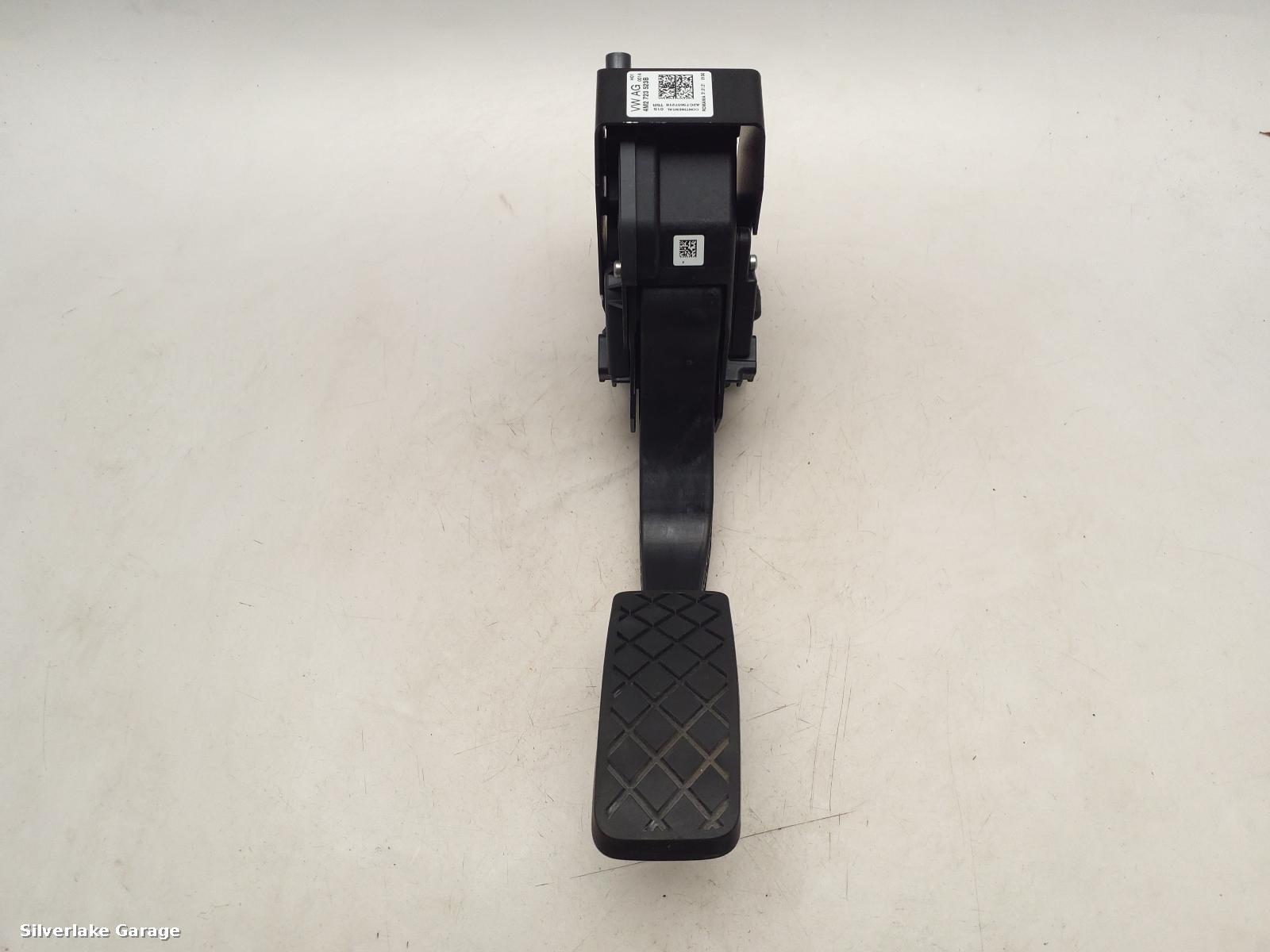 View Auto part Pedal Potentiometer PORSCHE CAYENNE 2021