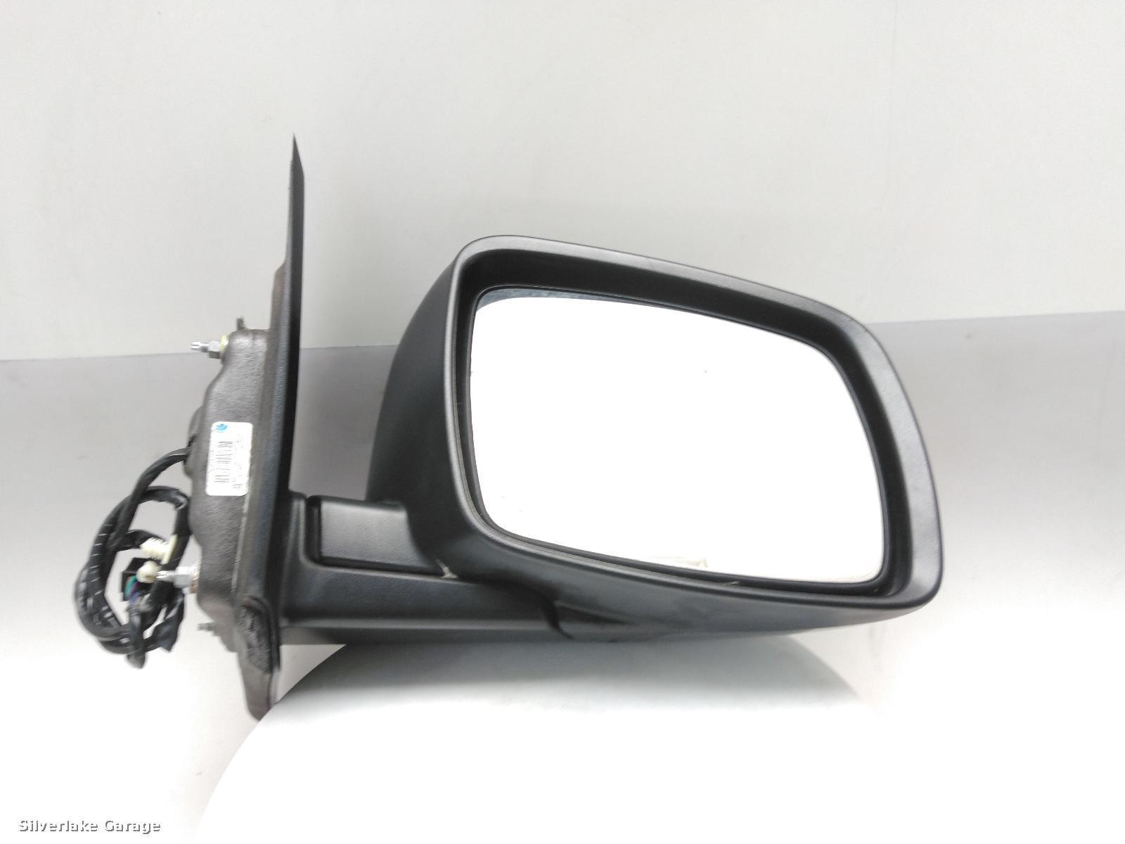 View Auto part R Door Mirror DODGE JOURNEY 2009