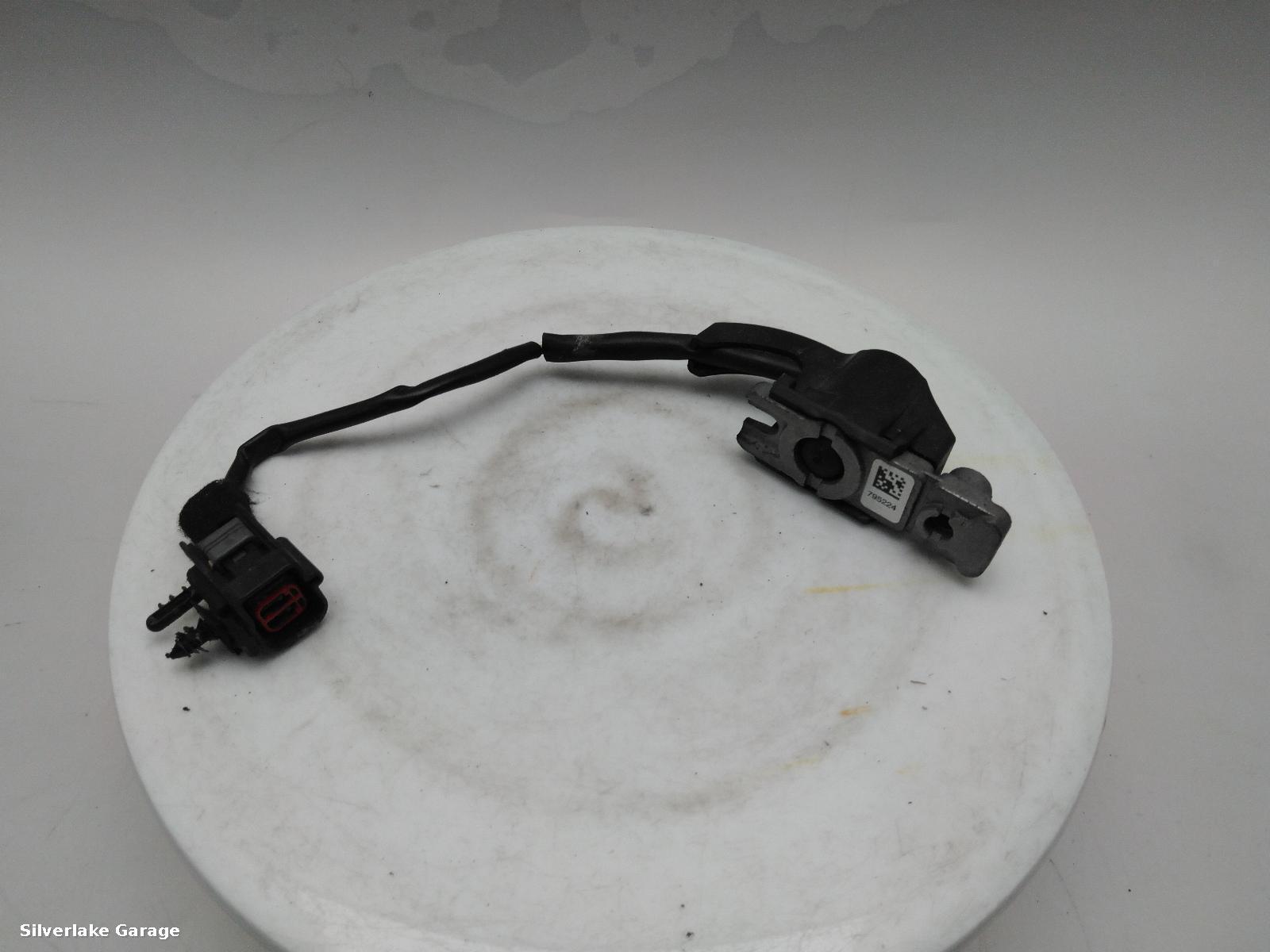 View Auto part Bonnet Airbag VOLVO V40 2014