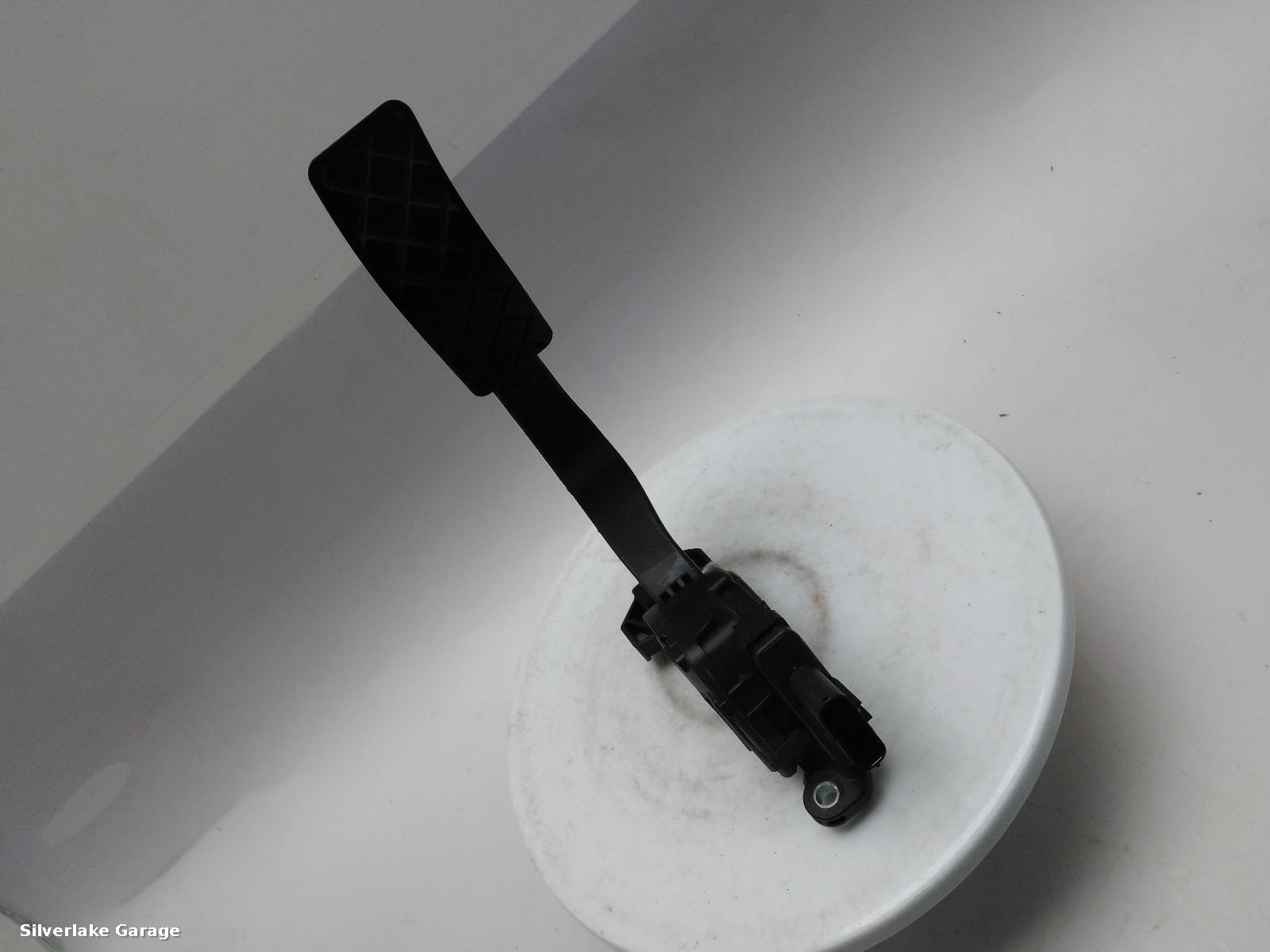 View Auto part Pedal Potentiometer AUDI A5 2009