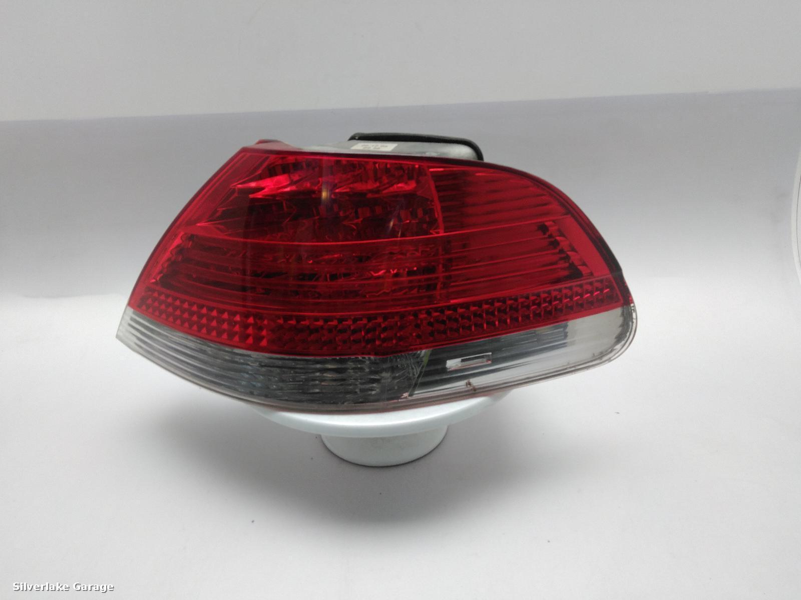 View Auto part R Taillight BMW 7 SERIES 2006