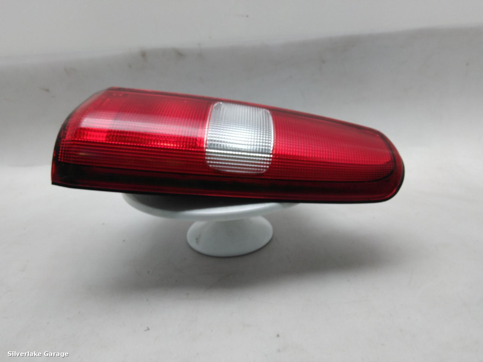 View Auto part R Taillight SUZUKI JIMNY 2015